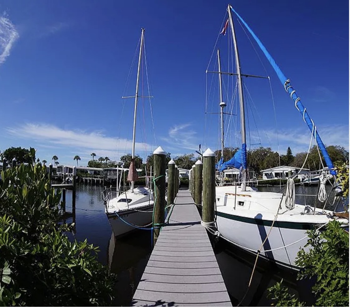 4104 Buena Vista Dr S, Ellenton, Florida 34222, 2 Bedrooms Bedrooms, ,2 BathroomsBathrooms,55-Plus Mobile Home,For Sale,Buena Vista Dr S,4820