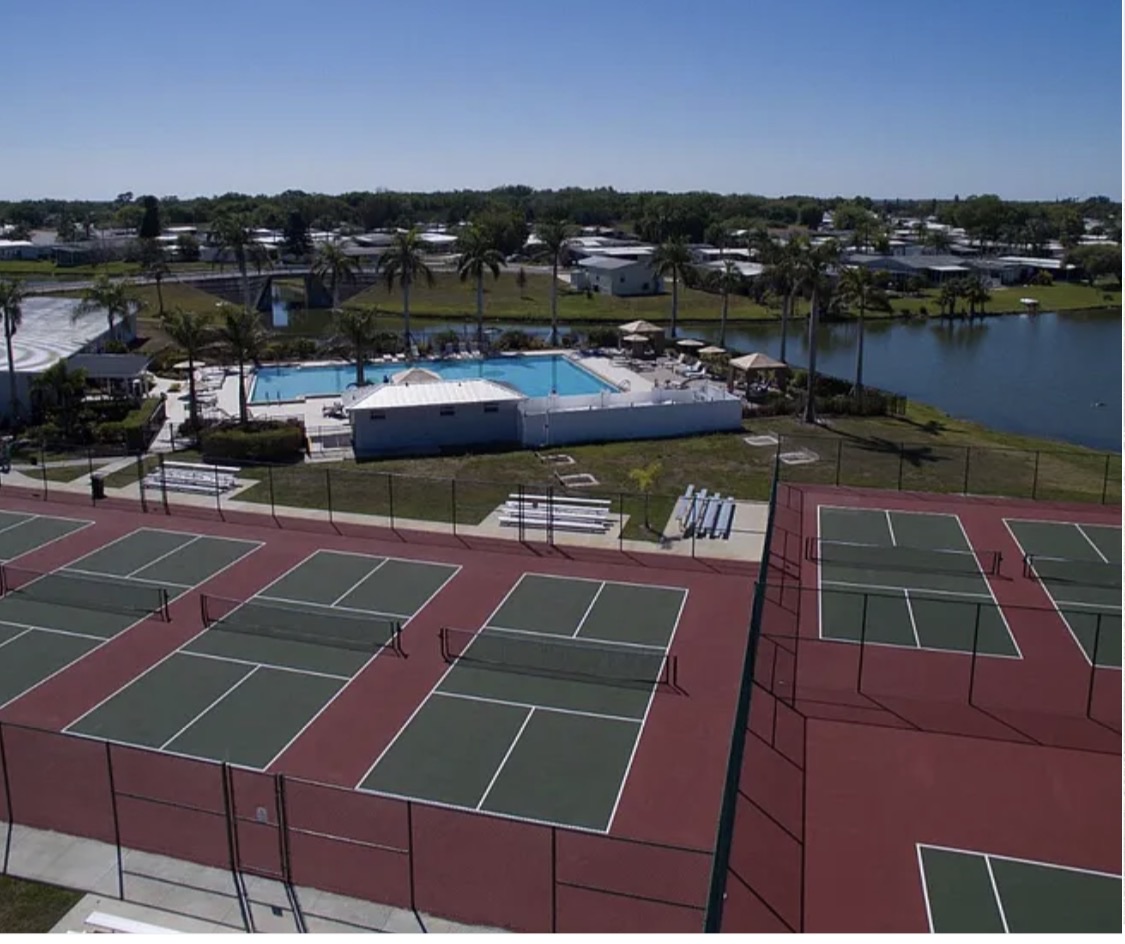 4104 Buena Vista Dr S, Ellenton, Florida 34222, 2 Bedrooms Bedrooms, ,2 BathroomsBathrooms,55-Plus Mobile Home,For Sale,Buena Vista Dr S,4820