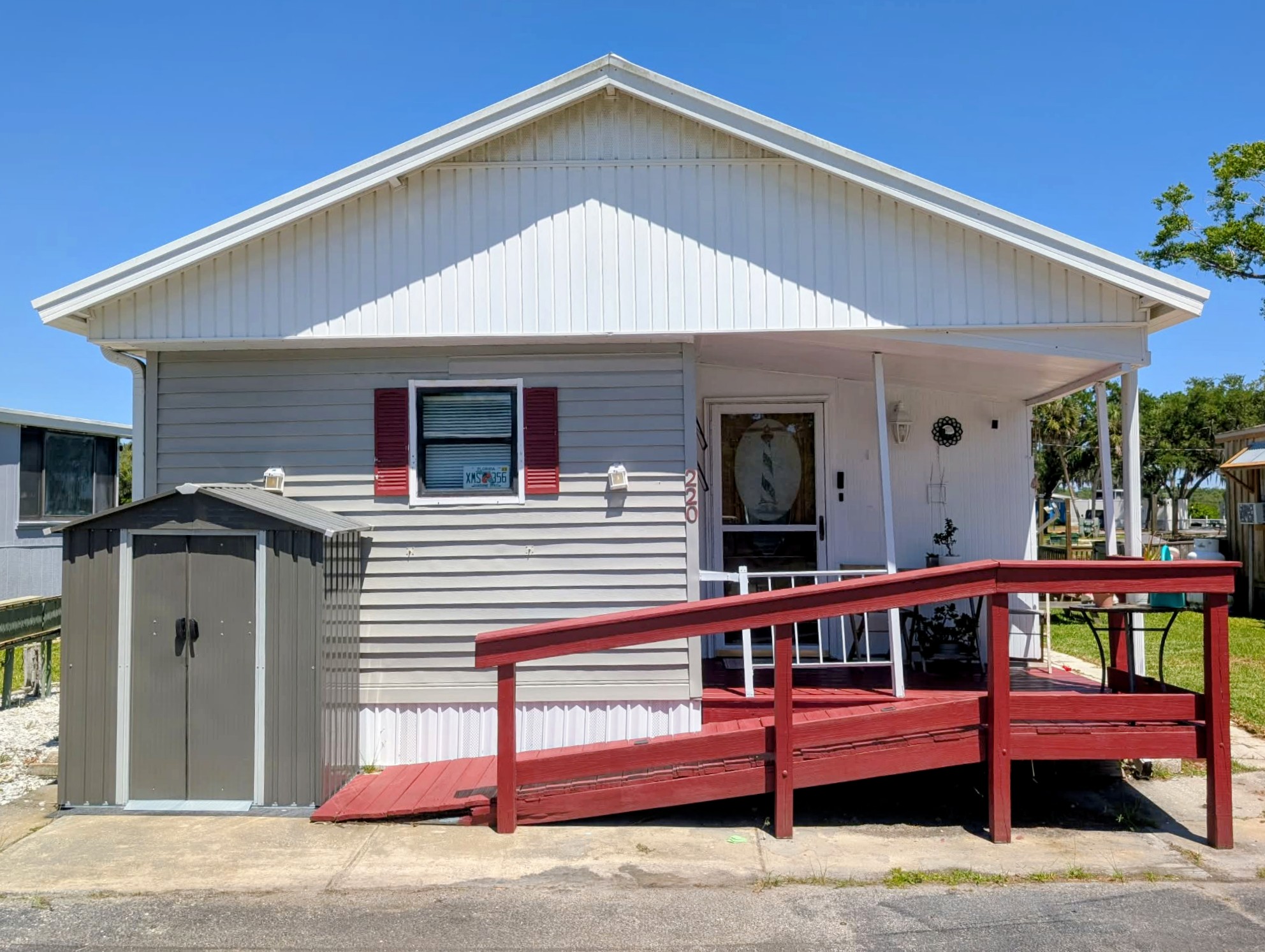 220 White Squirrel Circle, Ruskin, Florida 33570, 1 Bedroom Bedrooms, ,1 BathroomBathrooms,All - Age Mobile Home,For Sale,White Squirrel Circle,4828