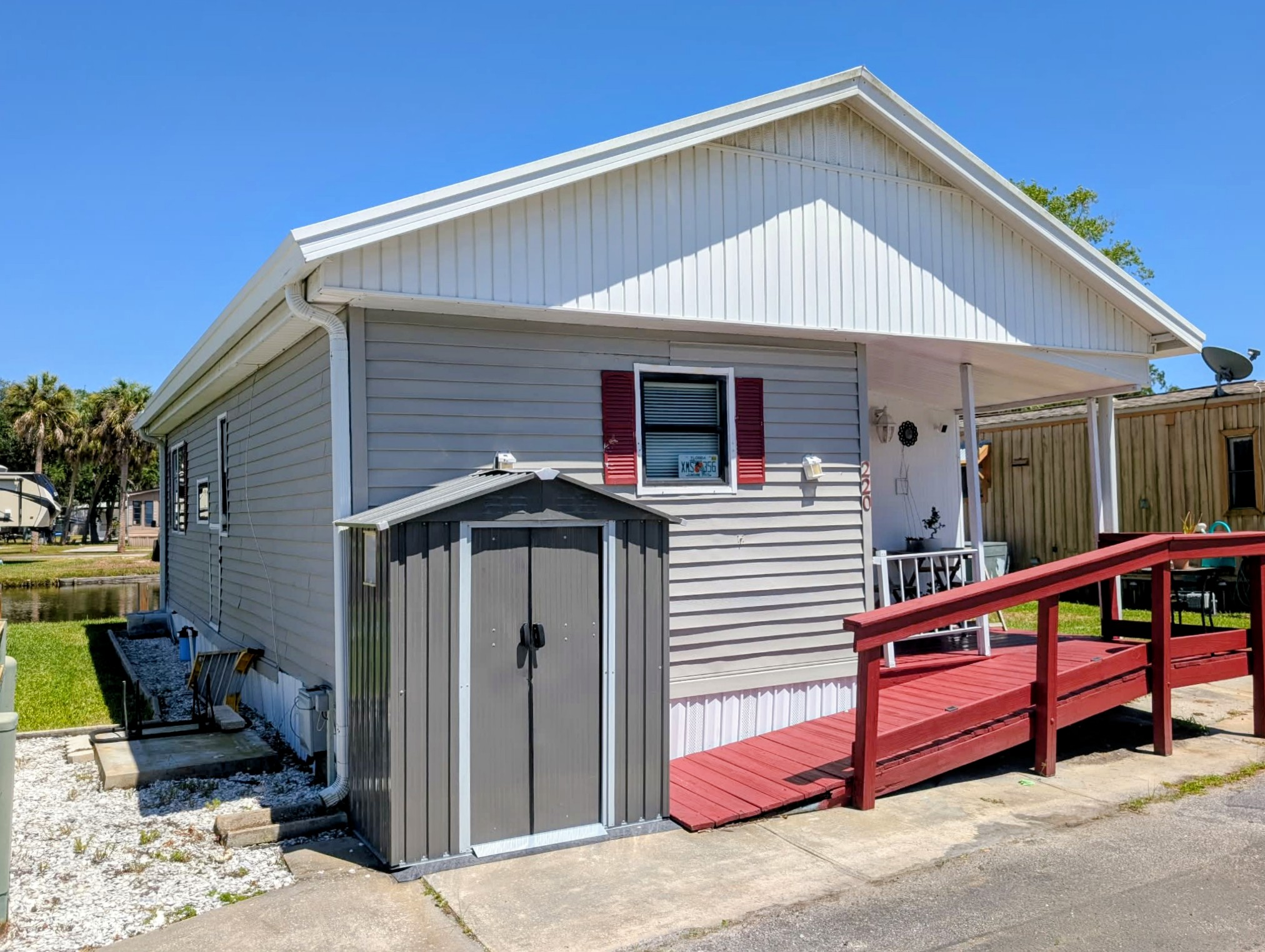 220 White Squirrel Circle, Ruskin, Florida 33570, 1 Bedroom Bedrooms, ,1 BathroomBathrooms,All - Age Mobile Home,For Sale,White Squirrel Circle,4828