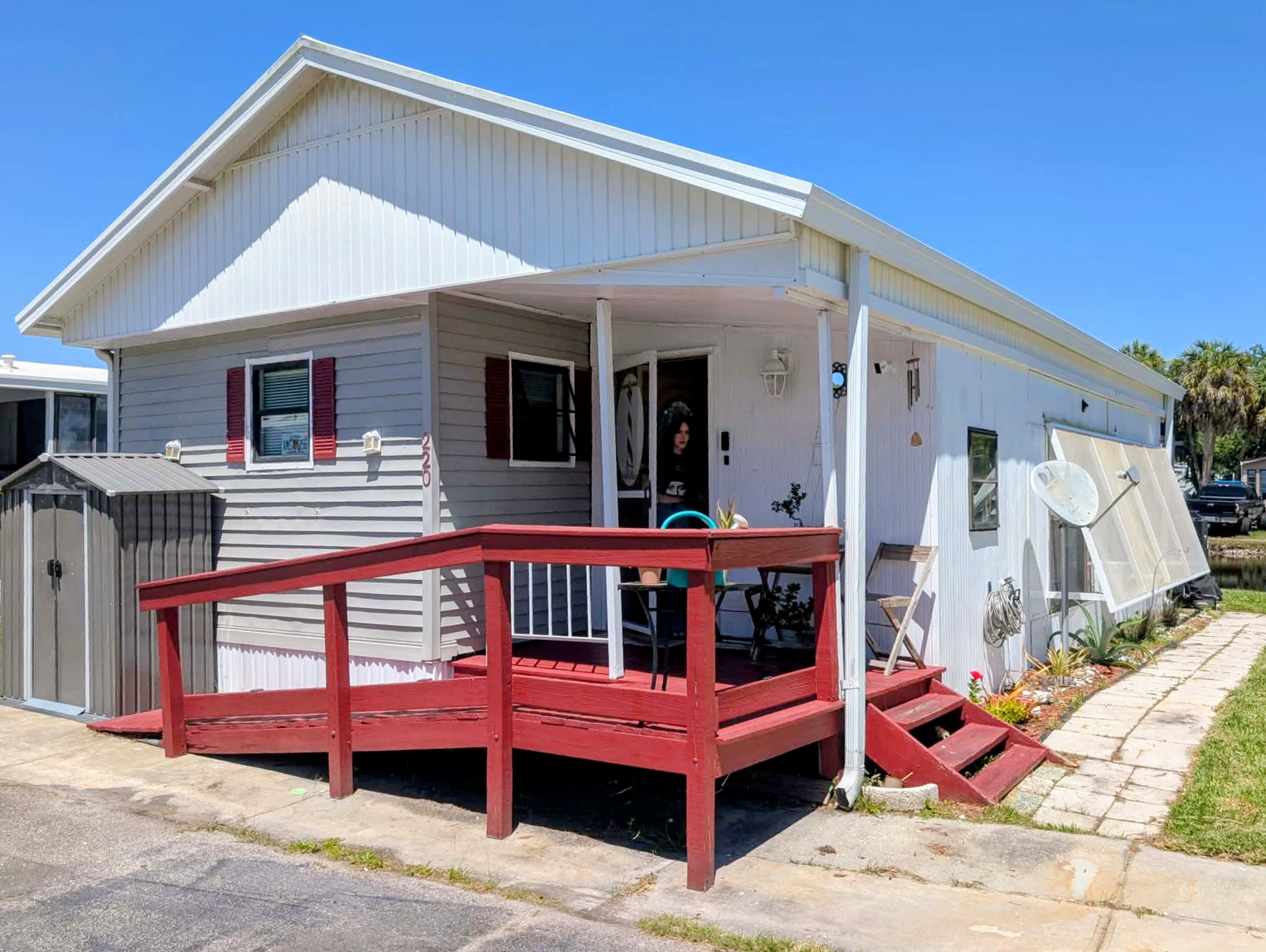 220 White Squirrel Circle, Ruskin, Florida 33570, 1 Bedroom Bedrooms, ,1 BathroomBathrooms,All - Age Mobile Home,For Sale,White Squirrel Circle,4828