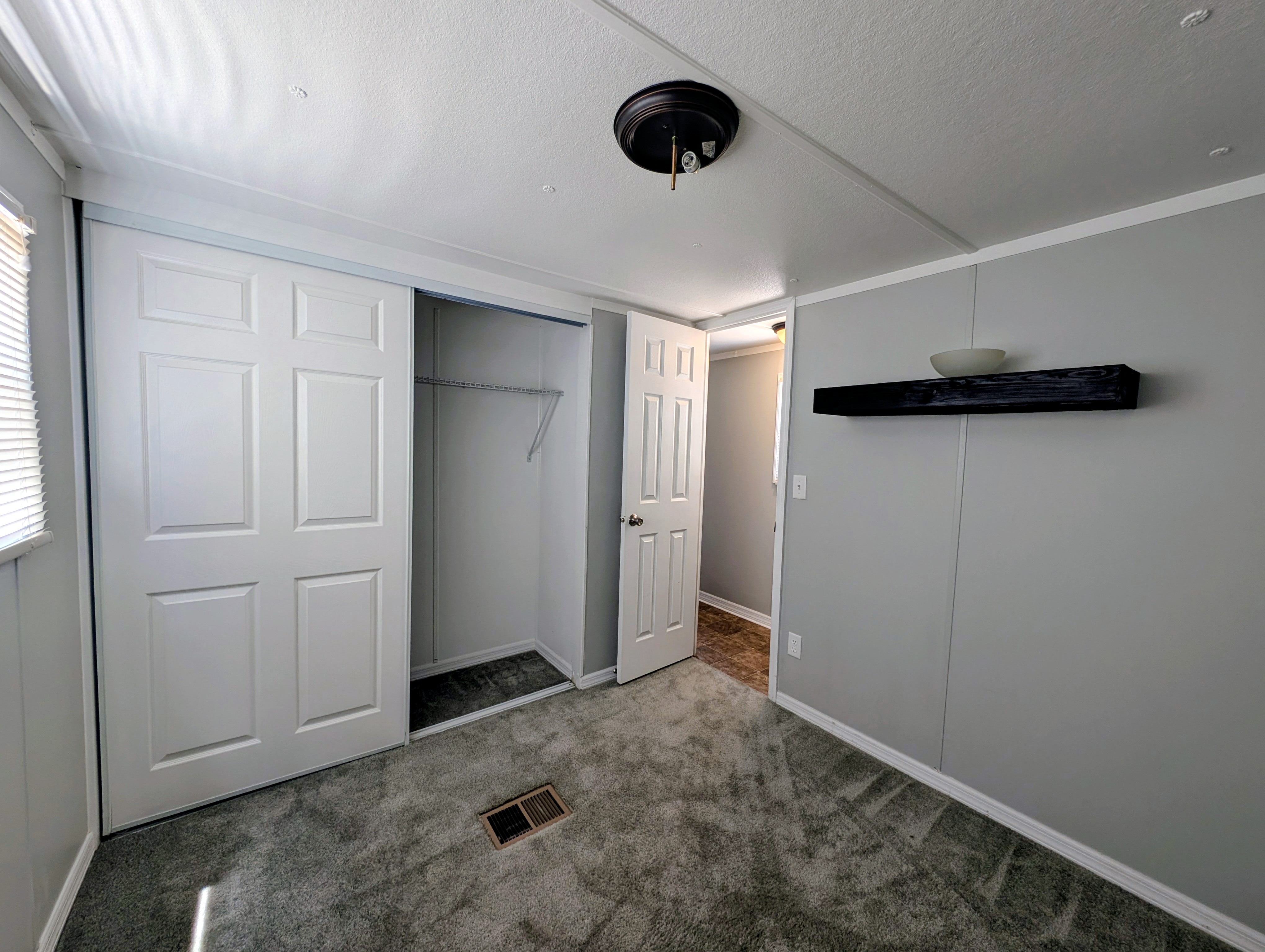 110 Oakhill View Drive, Valrico, Florida 33594, 2 Bedrooms Bedrooms, ,1 BathroomBathrooms,55-Plus Mobile Home,For Sale,Oakhill View Drive,4829