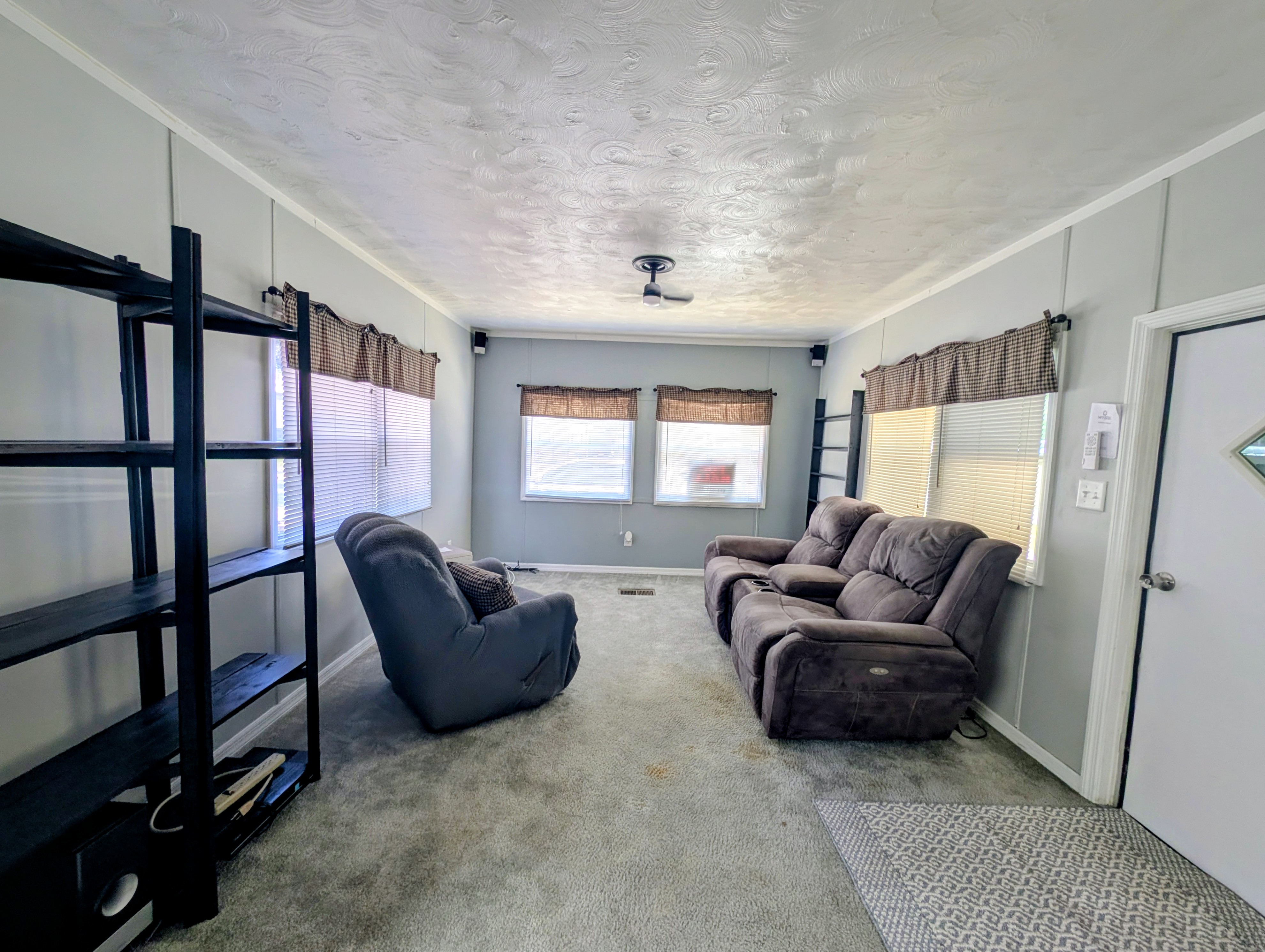 110 Oakhill View Drive, Valrico, Florida 33594, 2 Bedrooms Bedrooms, ,1 BathroomBathrooms,55-Plus Mobile Home,For Sale,Oakhill View Drive,4829