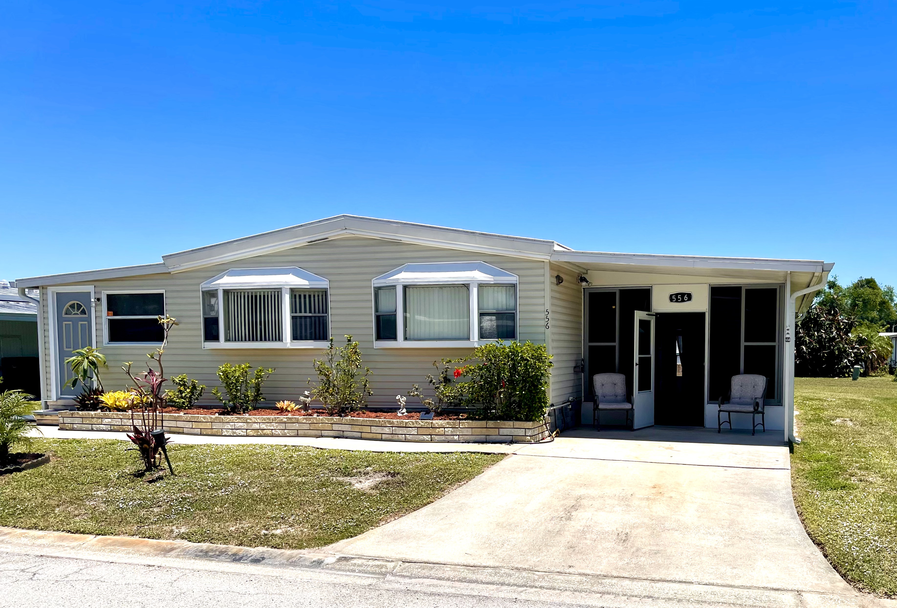 556 Montego Lane, Ellenton, Florida 34222, 2 Bedrooms Bedrooms, ,2 BathroomsBathrooms,55-Plus Mobile Home,For Sale,Montego Lane,4830