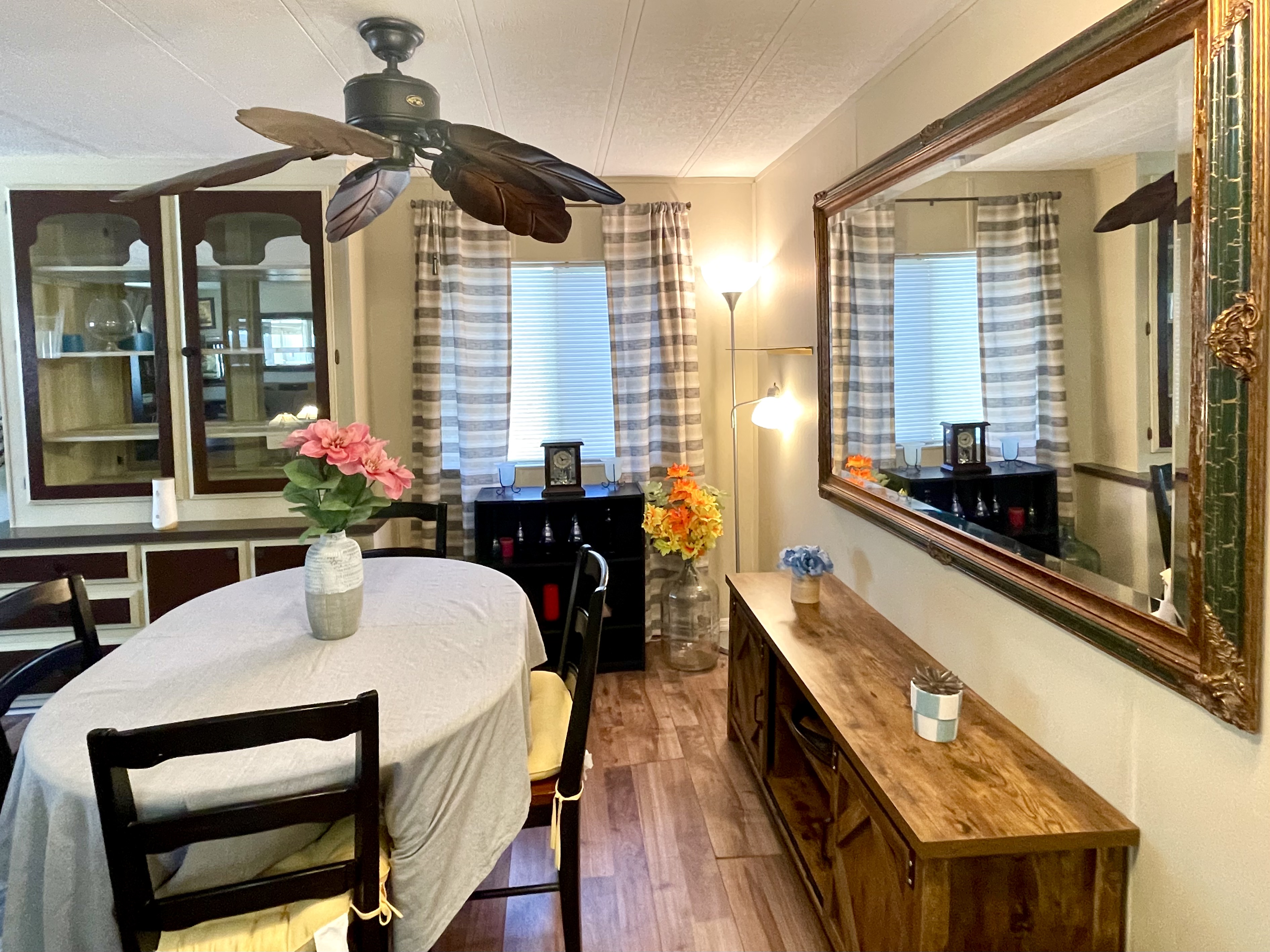 556 Montego Lane, Ellenton, Florida 34222, 2 Bedrooms Bedrooms, ,2 BathroomsBathrooms,55-Plus Mobile Home,For Sale,Montego Lane,4830