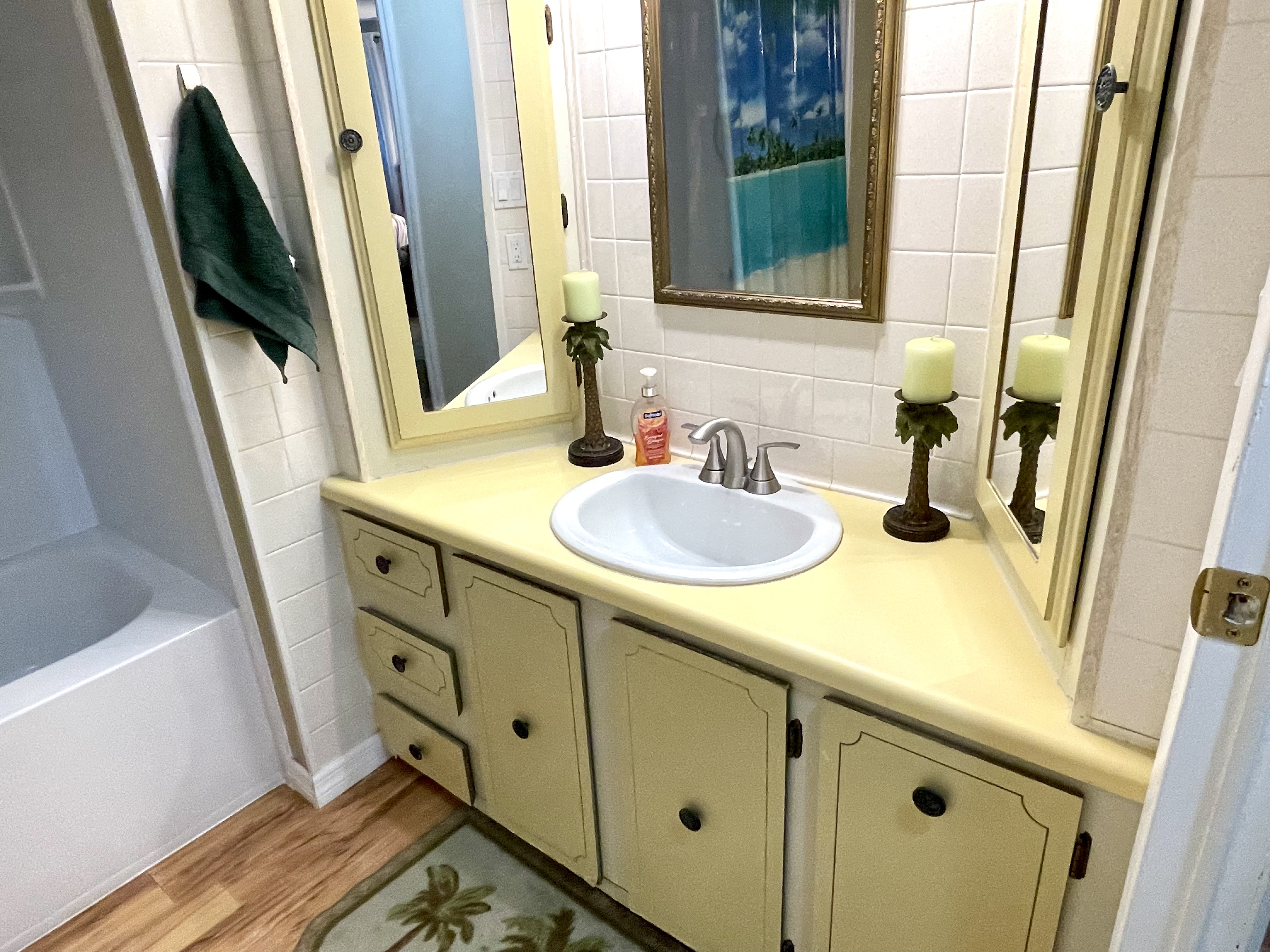 556 Montego Lane, Ellenton, Florida 34222, 2 Bedrooms Bedrooms, ,2 BathroomsBathrooms,55-Plus Mobile Home,For Sale,Montego Lane,4830