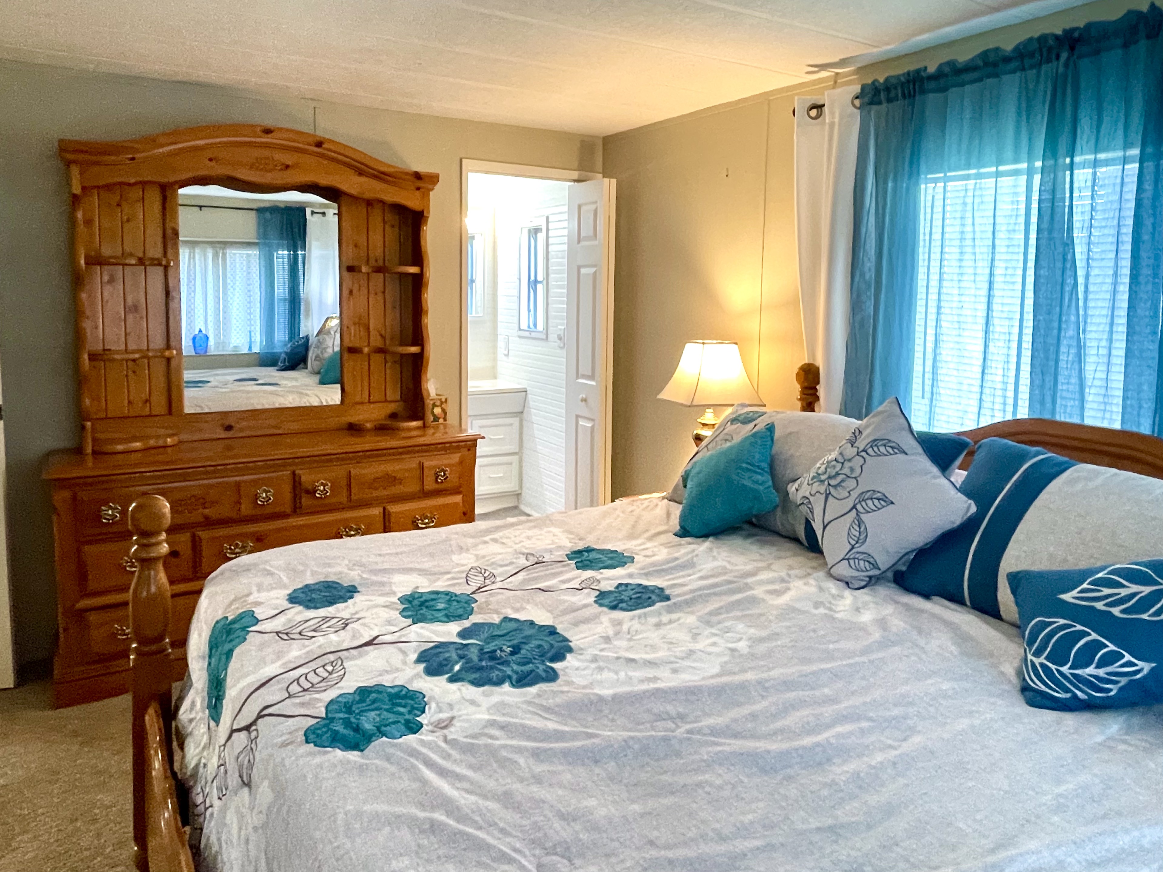 556 Montego Lane, Ellenton, Florida 34222, 2 Bedrooms Bedrooms, ,2 BathroomsBathrooms,55-Plus Mobile Home,For Sale,Montego Lane,4830