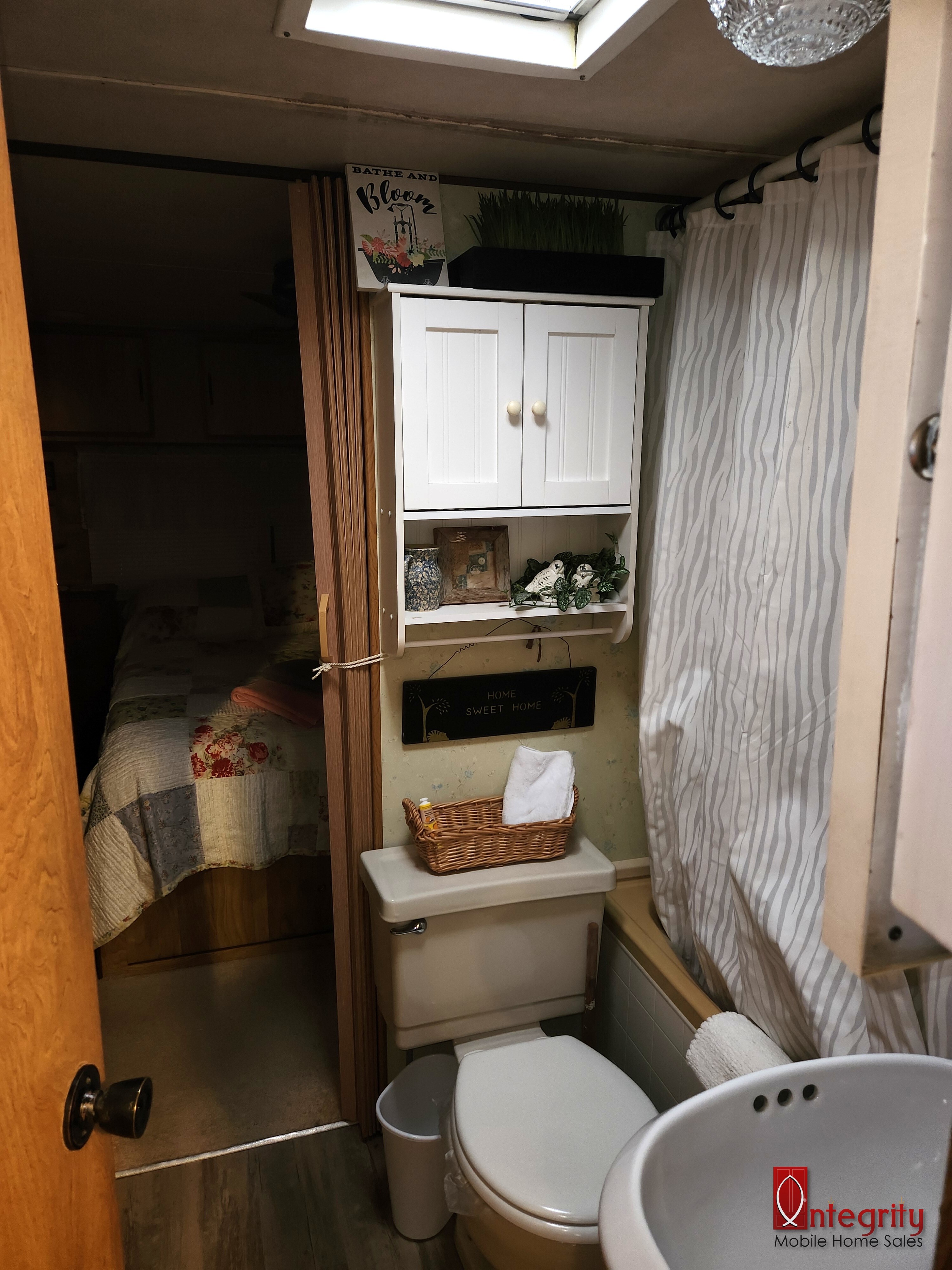 3354 Freddie Way, Unit N10, Avon Park, Florida 33825, 1 Bedroom Bedrooms, ,1.5 BathroomsBathrooms,55-Plus Mobile Home,For Sale,Freddie Way, Unit N10,4833