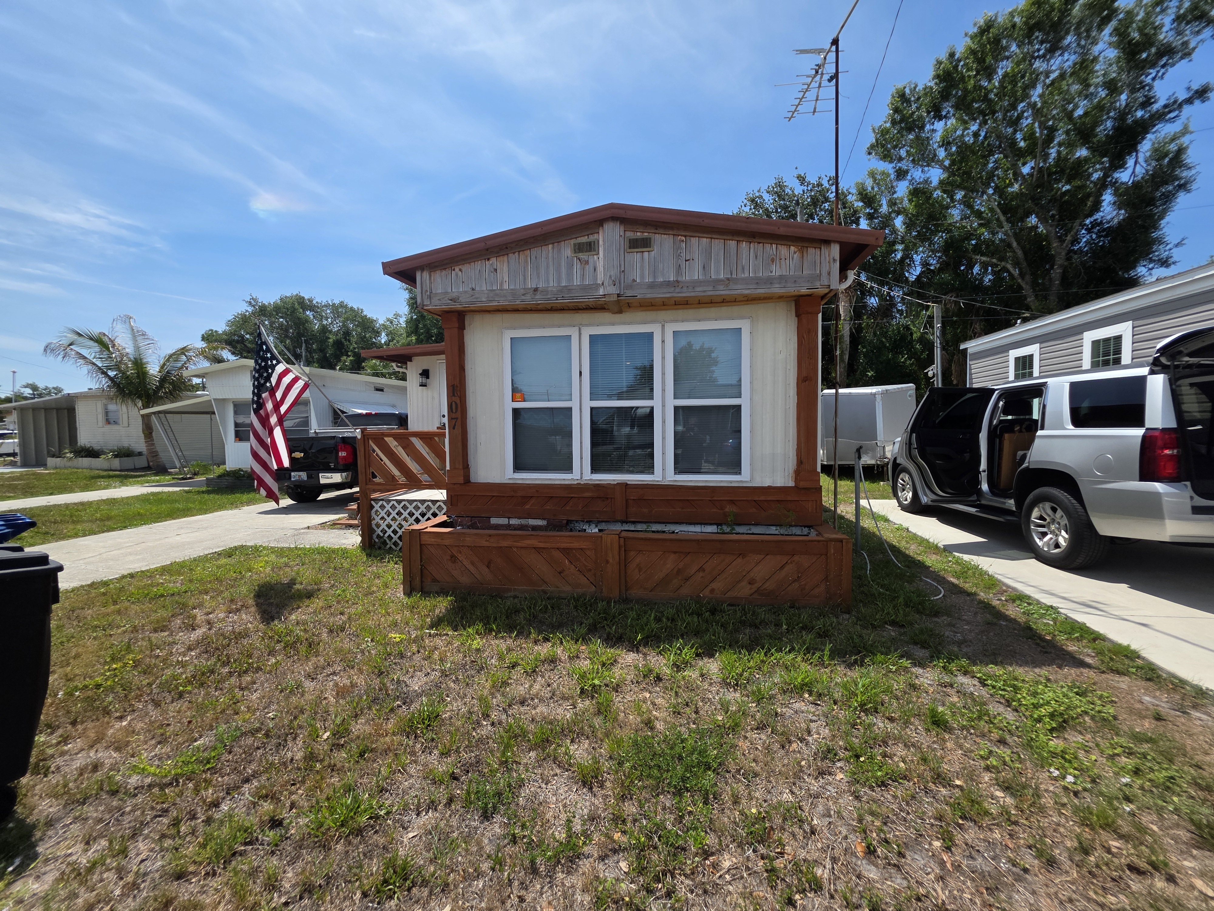 5611 Bayshore Rd, Lot 107, Palmetto, Florida 34221, 2 Bedrooms Bedrooms, ,1.5 BathroomsBathrooms,55-Plus Mobile Home,For Sale,Bayshore Rd, Lot 107,4841
