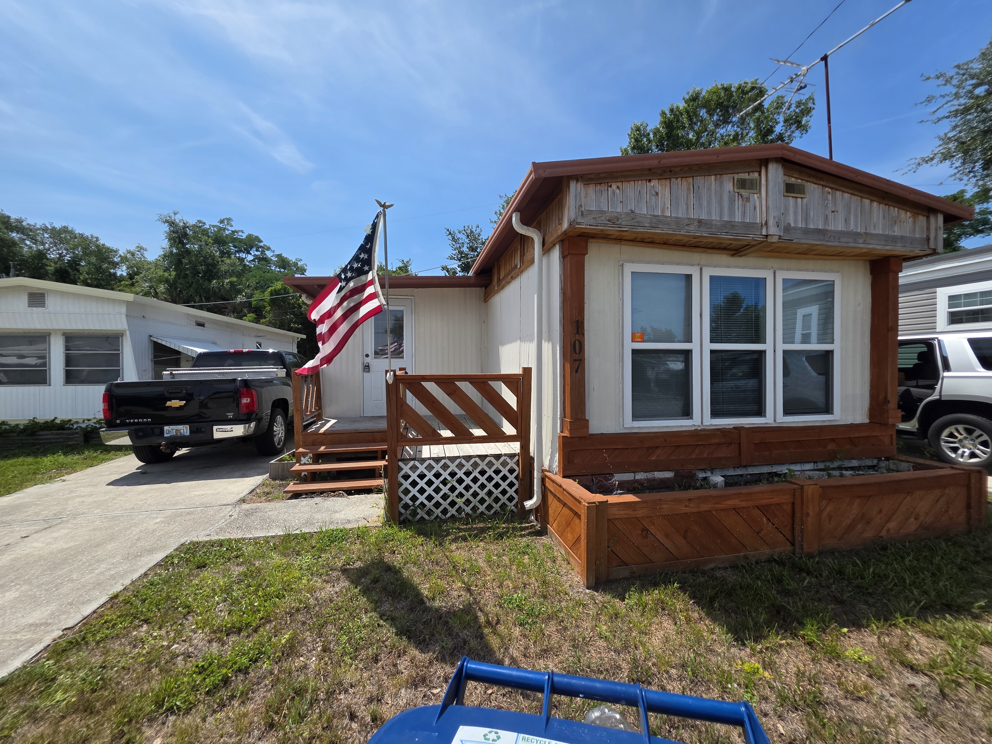 5611 Bayshore Rd, Lot 107, Palmetto, Florida 34221, 2 Bedrooms Bedrooms, ,1.5 BathroomsBathrooms,55-Plus Mobile Home,For Sale,Bayshore Rd, Lot 107,4841