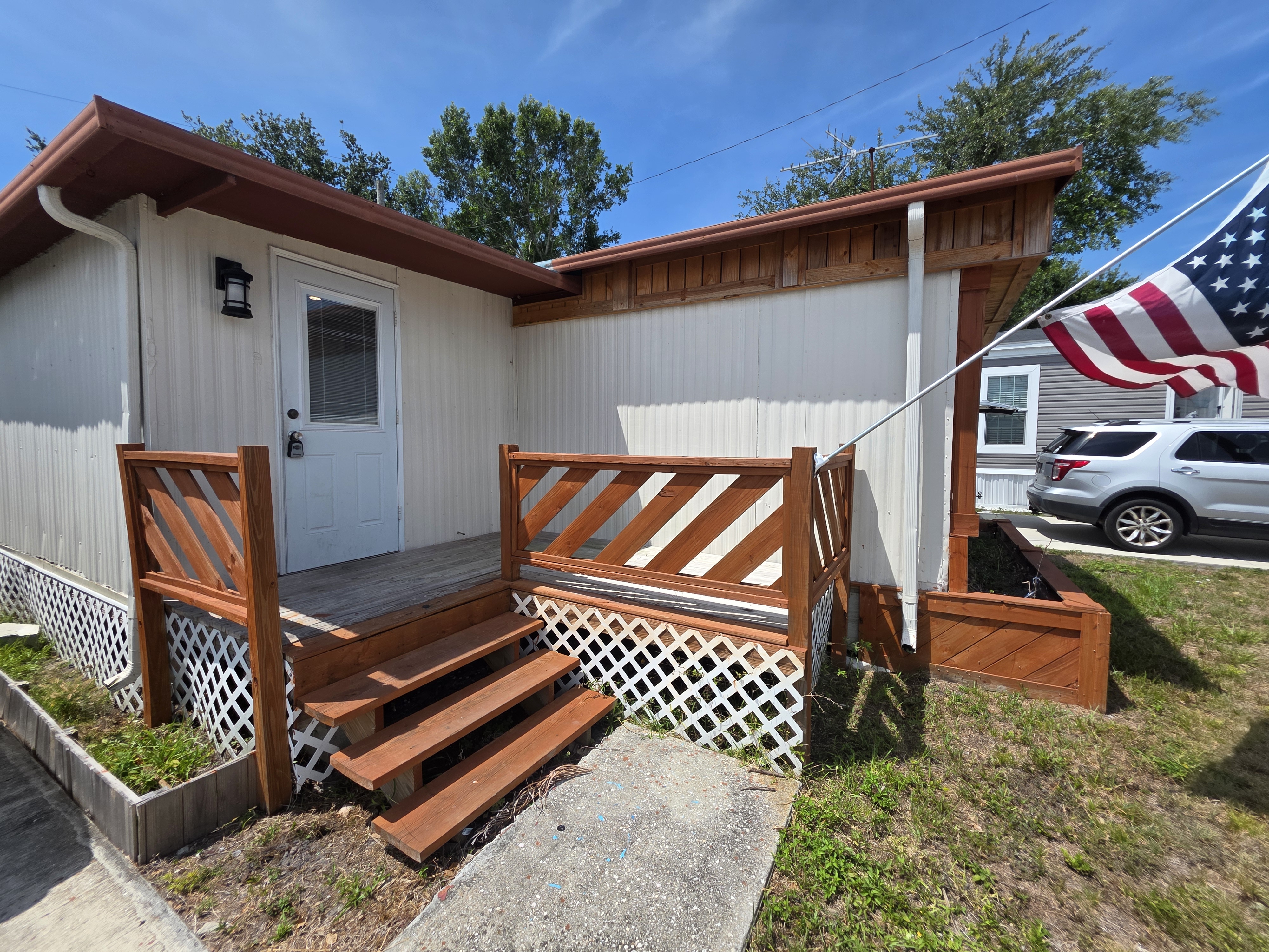 5611 Bayshore Rd, Lot 107, Palmetto, Florida 34221, 2 Bedrooms Bedrooms, ,1.5 BathroomsBathrooms,55-Plus Mobile Home,For Sale,Bayshore Rd, Lot 107,4841