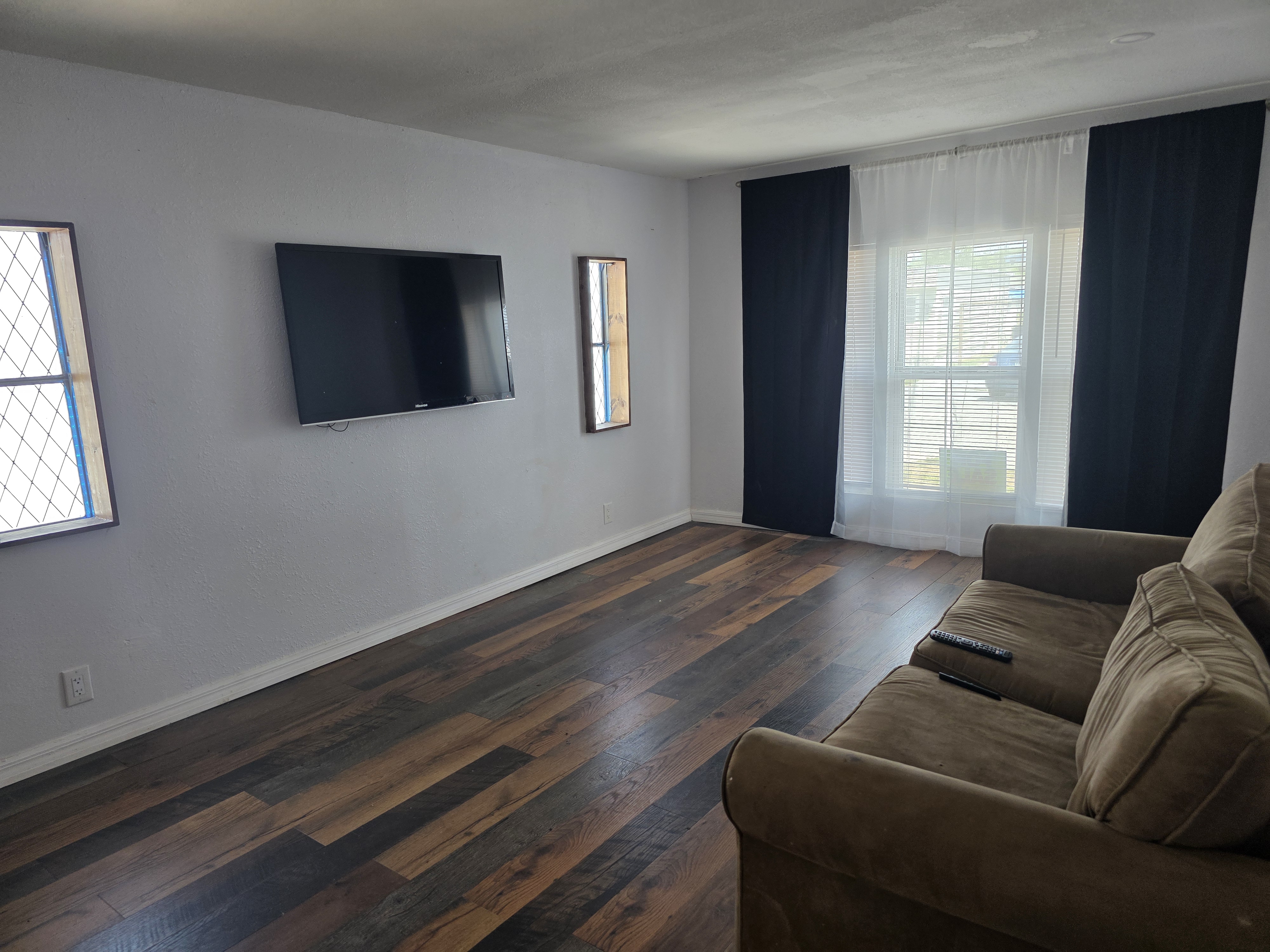 5611 Bayshore Rd, Lot 107, Palmetto, Florida 34221, 2 Bedrooms Bedrooms, ,1.5 BathroomsBathrooms,55-Plus Mobile Home,For Sale,Bayshore Rd, Lot 107,4841