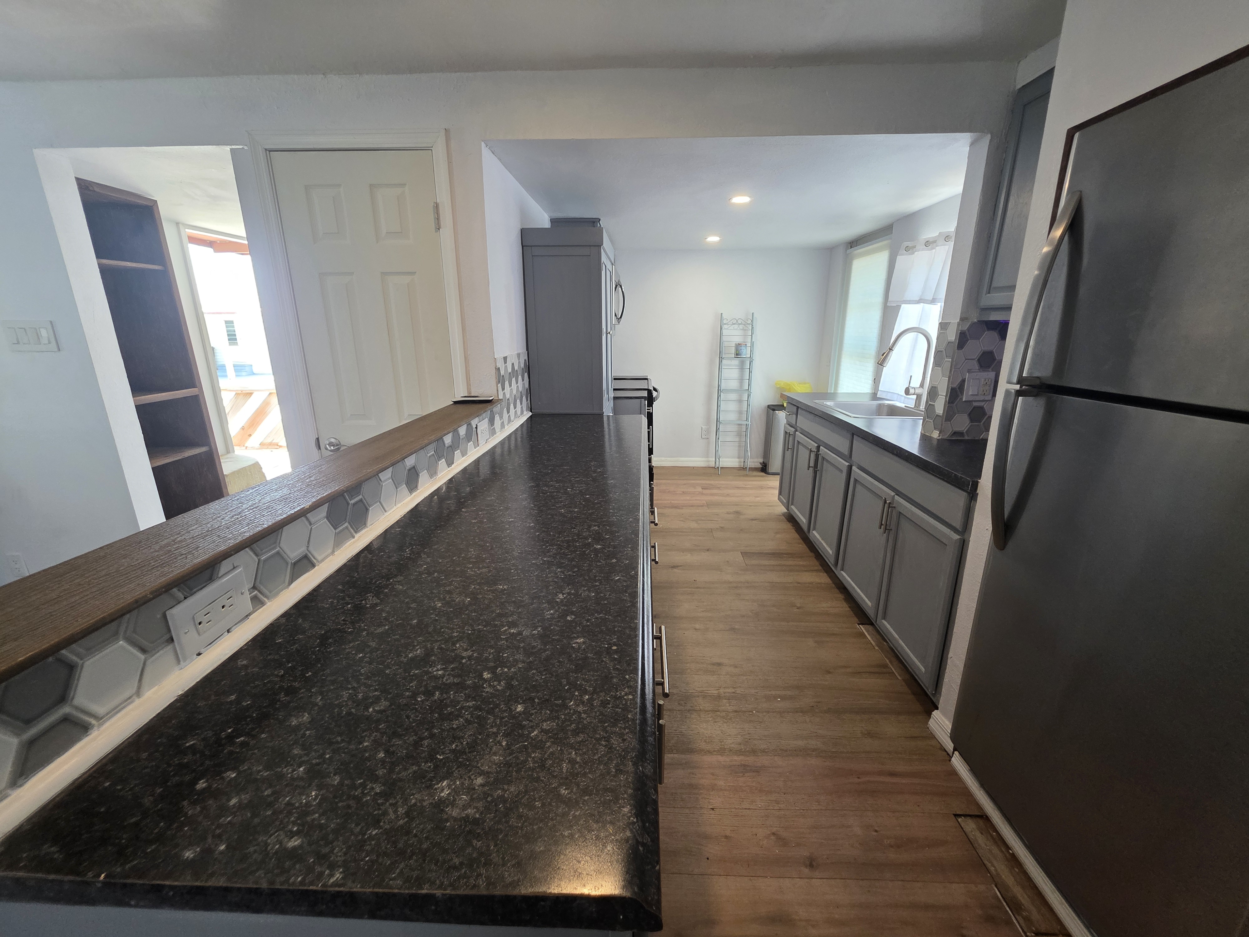 5611 Bayshore Rd, Lot 107, Palmetto, Florida 34221, 2 Bedrooms Bedrooms, ,1.5 BathroomsBathrooms,55-Plus Mobile Home,For Sale,Bayshore Rd, Lot 107,4841
