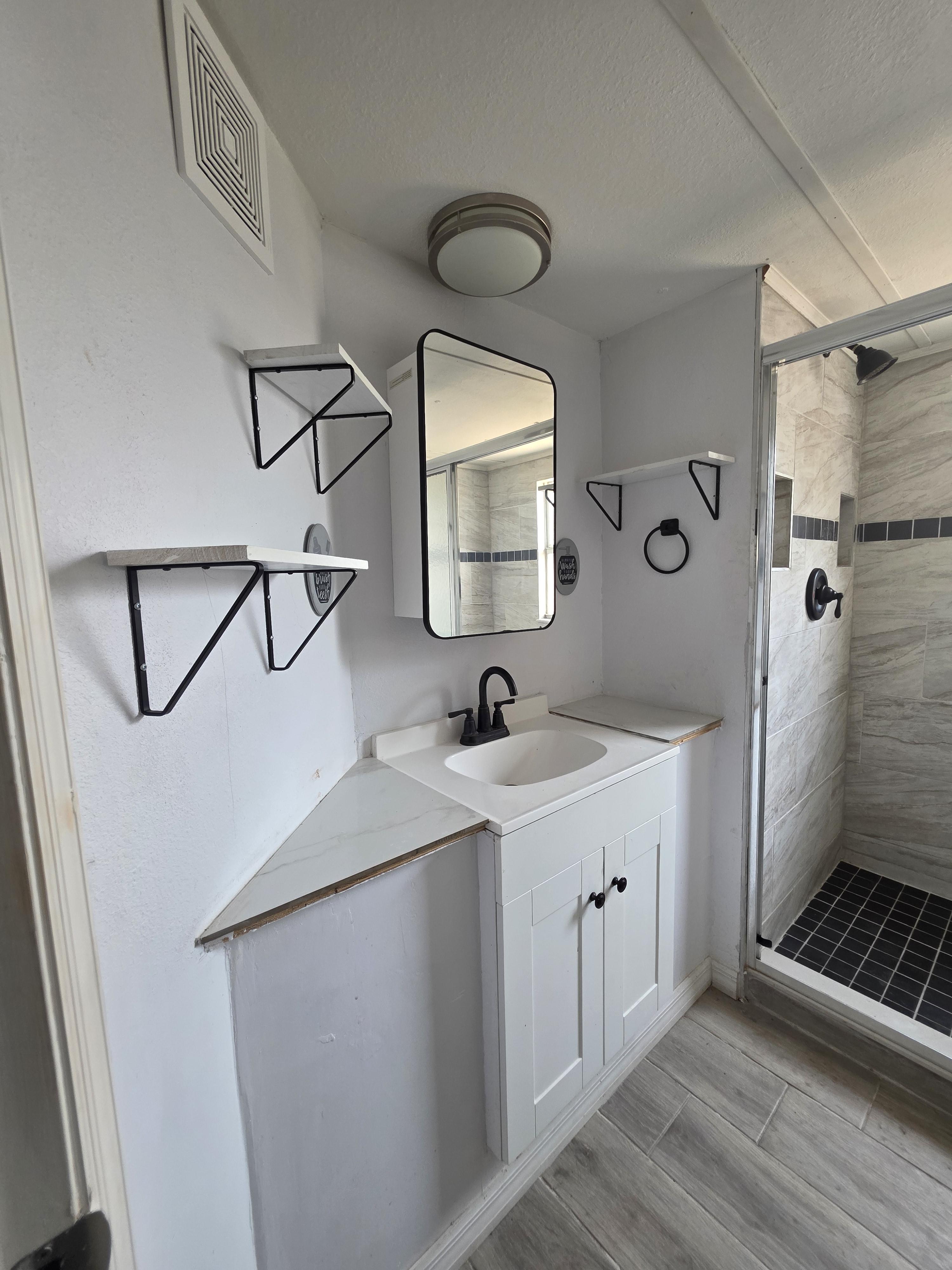 5611 Bayshore Rd, Lot 107, Palmetto, Florida 34221, 2 Bedrooms Bedrooms, ,1.5 BathroomsBathrooms,55-Plus Mobile Home,For Sale,Bayshore Rd, Lot 107,4841