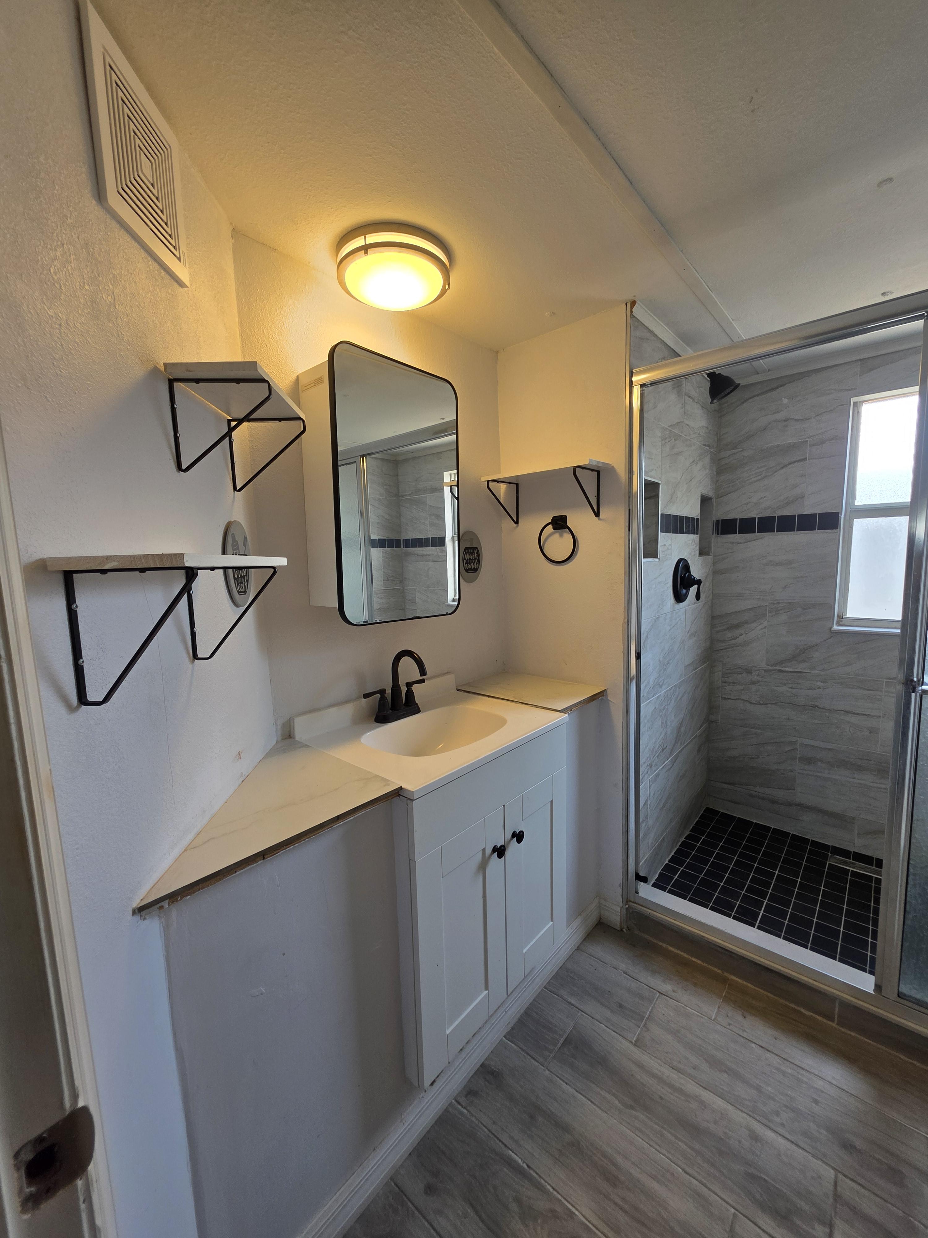 5611 Bayshore Rd, Lot 107, Palmetto, Florida 34221, 2 Bedrooms Bedrooms, ,1.5 BathroomsBathrooms,55-Plus Mobile Home,For Sale,Bayshore Rd, Lot 107,4841