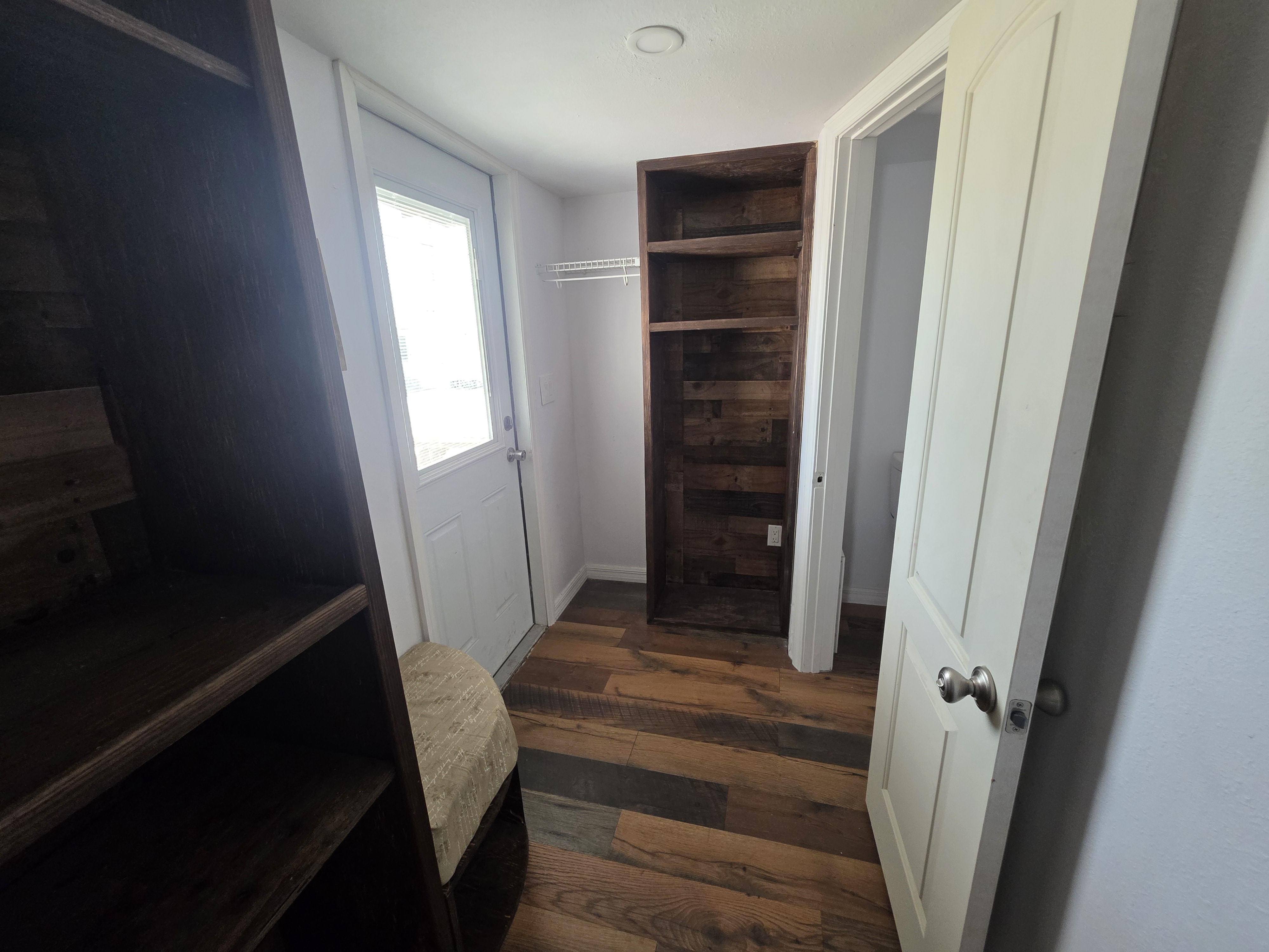 5611 Bayshore Rd, Lot 107, Palmetto, Florida 34221, 2 Bedrooms Bedrooms, ,1.5 BathroomsBathrooms,55-Plus Mobile Home,For Sale,Bayshore Rd, Lot 107,4841