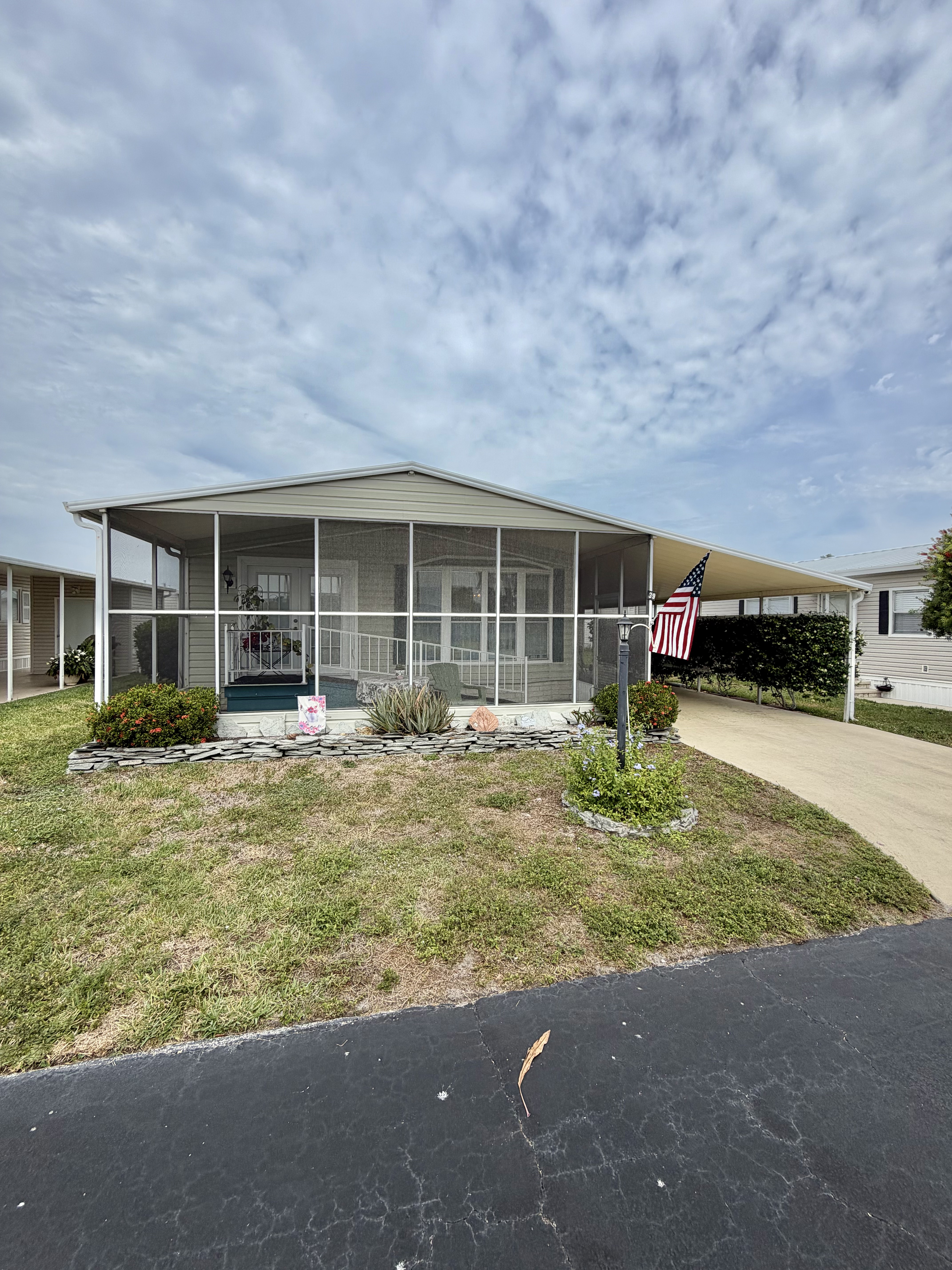 327 3rd St Dr W, Lot 39, Palmetto, Florida 34221, 2 Bedrooms Bedrooms, ,2 BathroomsBathrooms,55-Plus Mobile Home,For Sale,3rd St Dr W, Lot 39,4842
