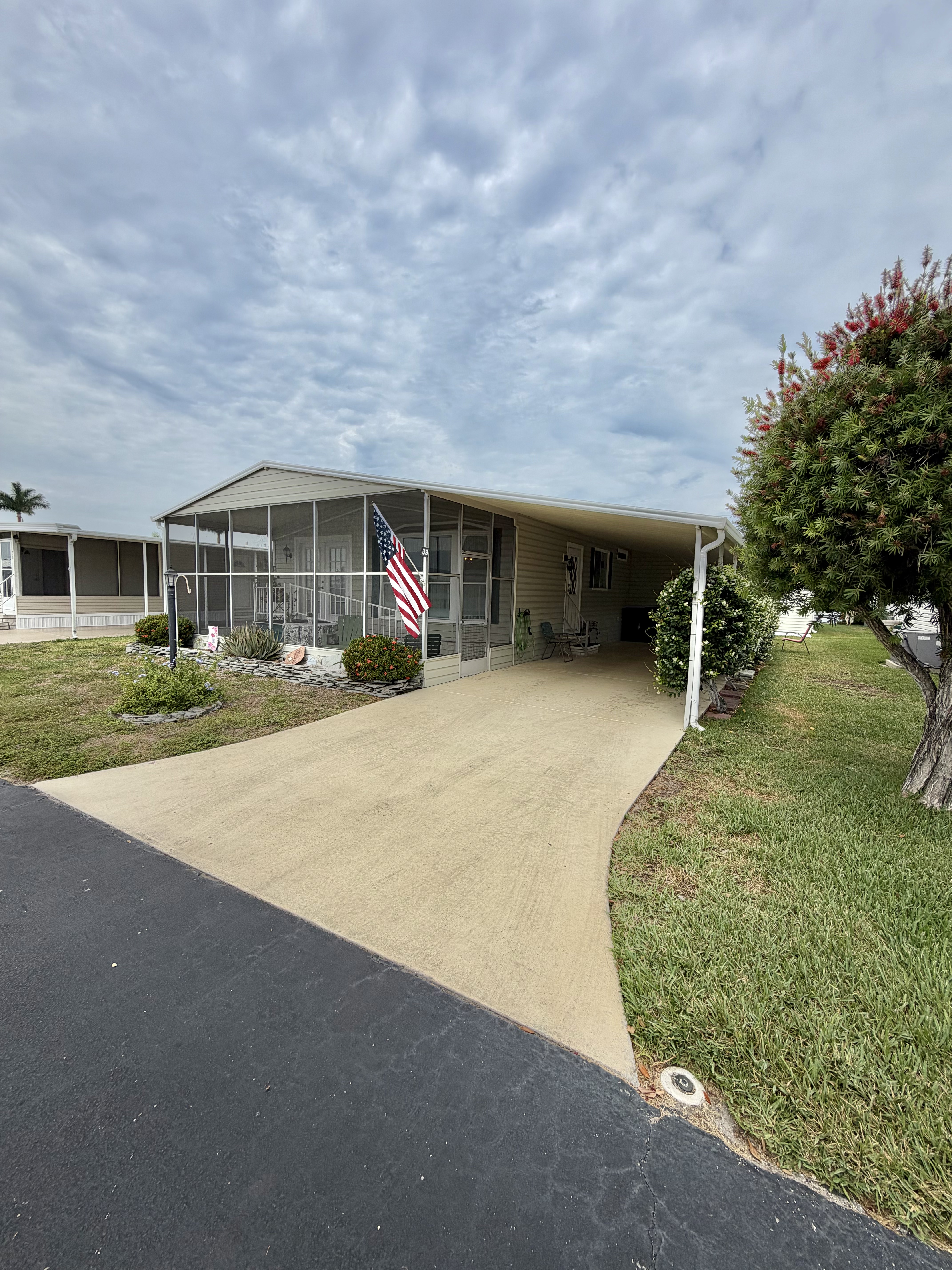 327 3rd St Dr W, Lot 39, Palmetto, Florida 34221, 2 Bedrooms Bedrooms, ,2 BathroomsBathrooms,55-Plus Mobile Home,For Sale,3rd St Dr W, Lot 39,4842