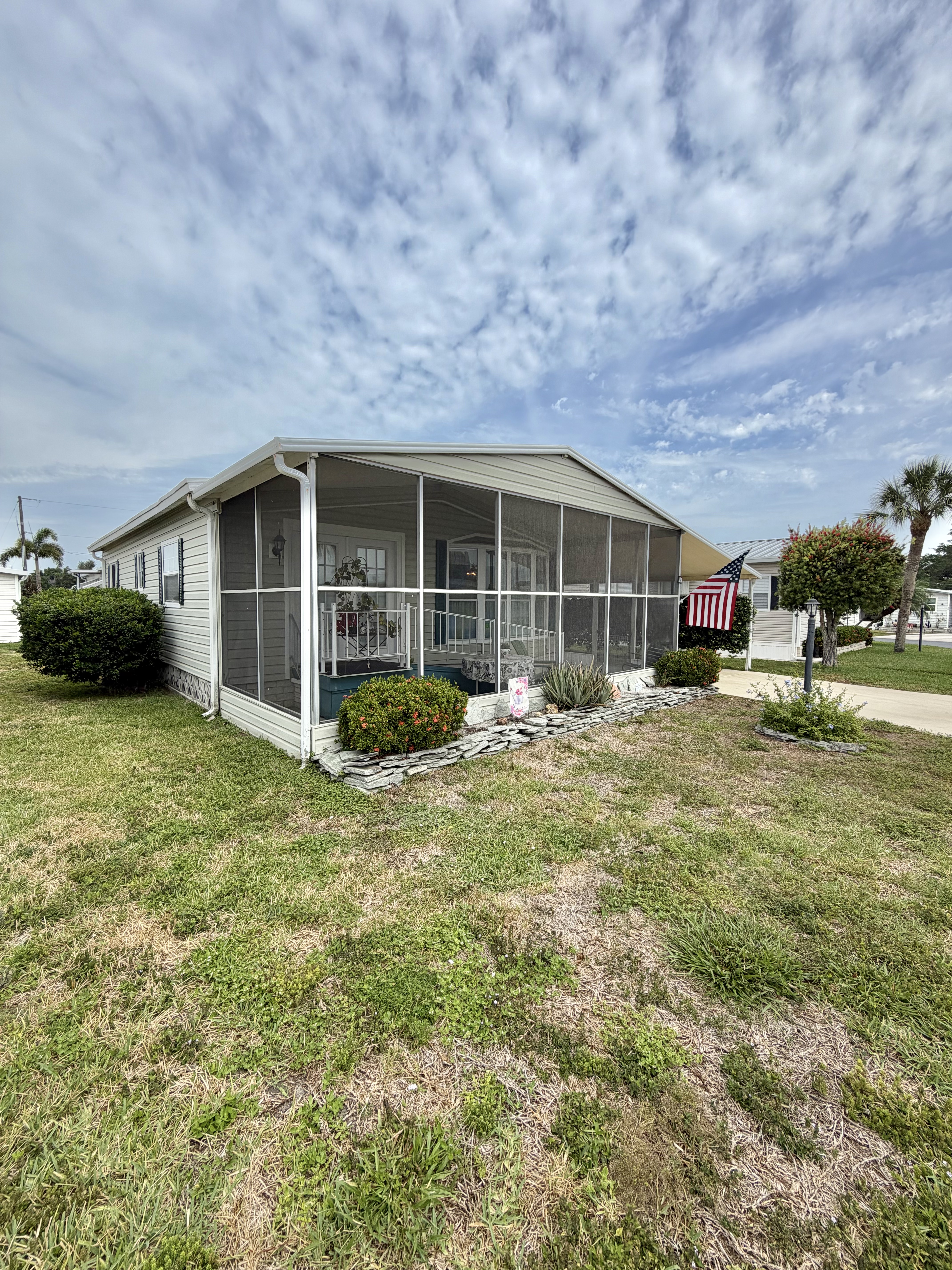 327 3rd St Dr W, Lot 39, Palmetto, Florida 34221, 2 Bedrooms Bedrooms, ,2 BathroomsBathrooms,55-Plus Mobile Home,For Sale,3rd St Dr W, Lot 39,4842