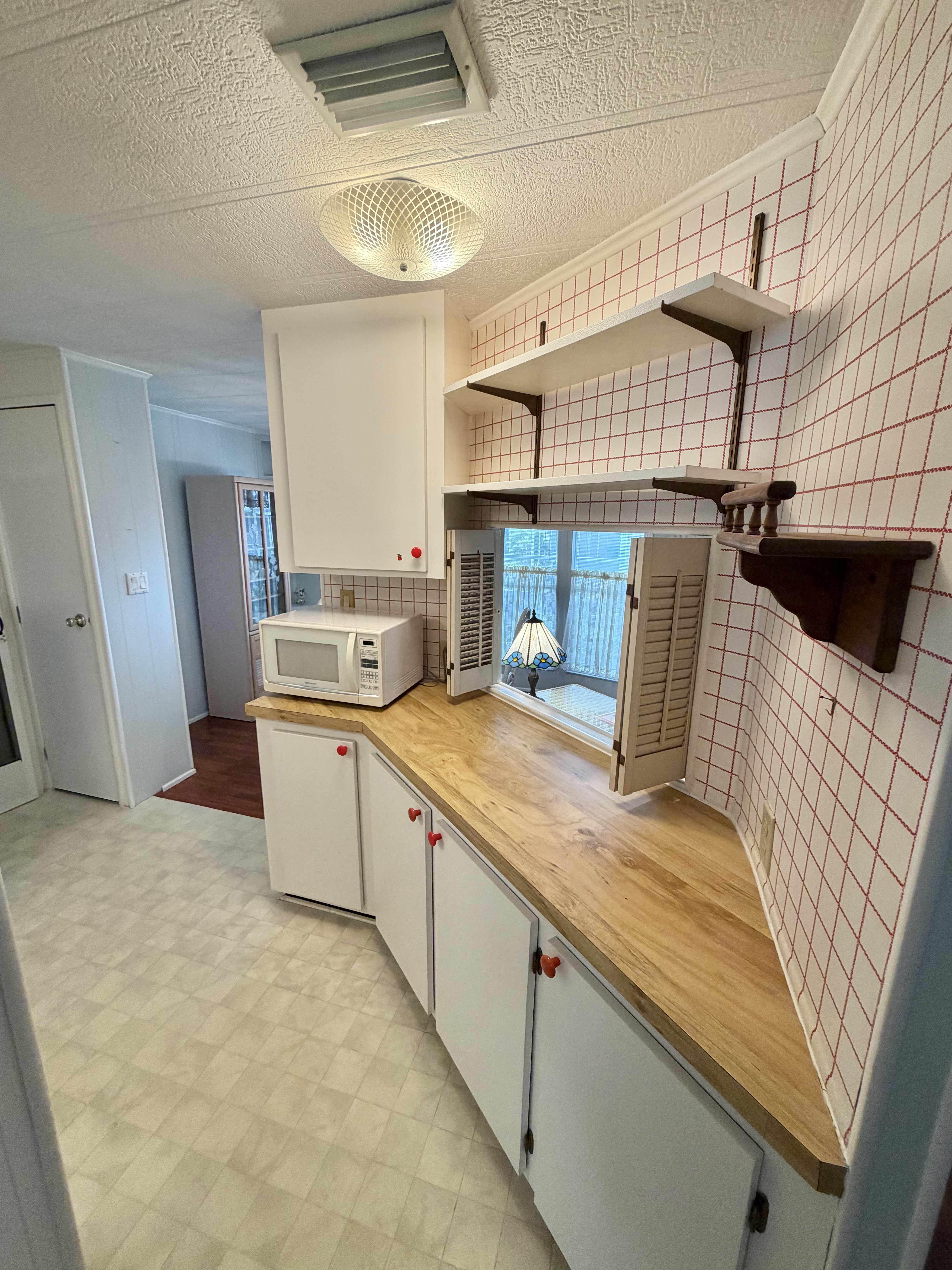327 3rd St Dr W, Lot 39, Palmetto, Florida 34221, 2 Bedrooms Bedrooms, ,2 BathroomsBathrooms,55-Plus Mobile Home,For Sale,3rd St Dr W, Lot 39,4842