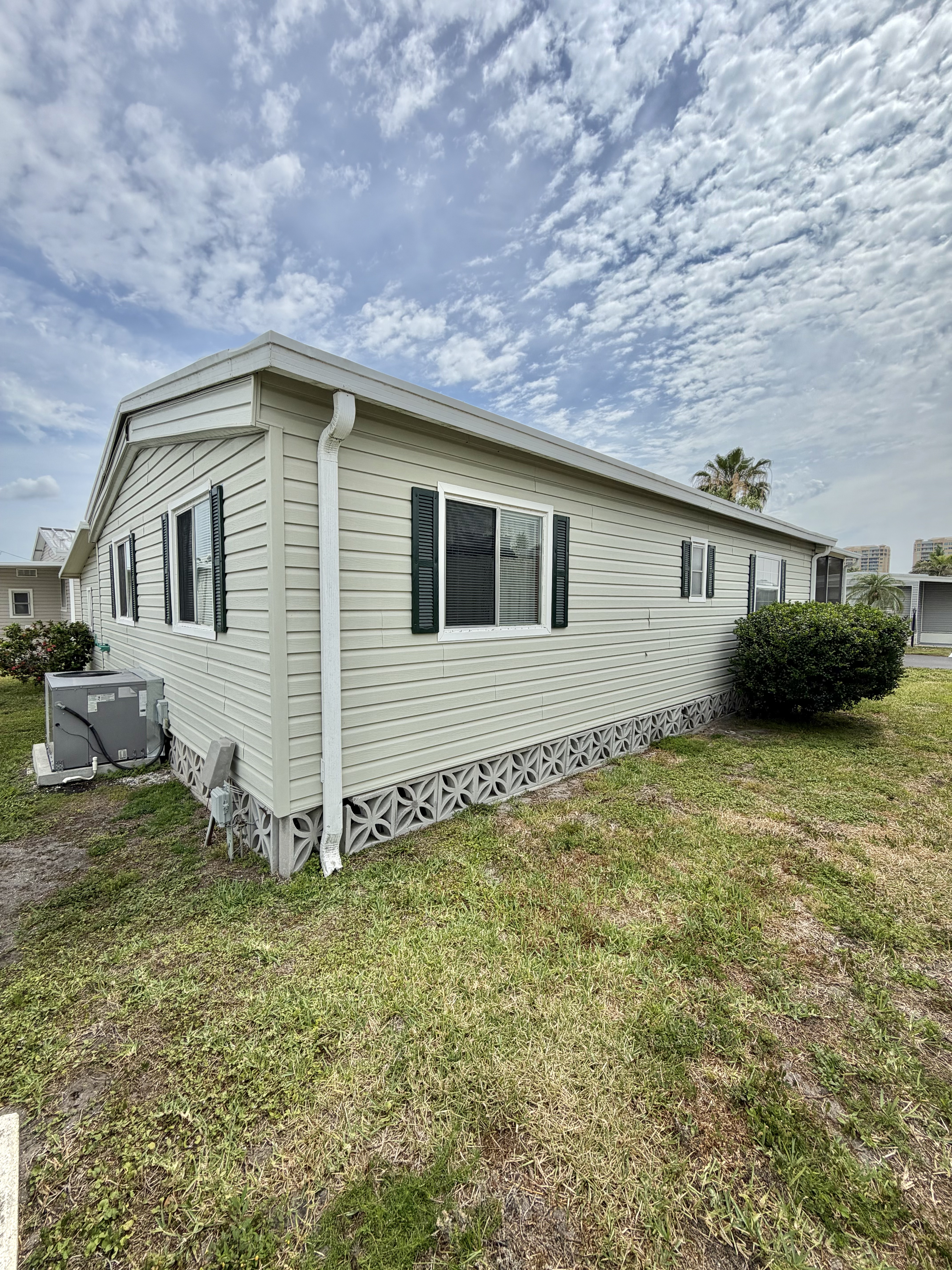 327 3rd St Dr W, Lot 39, Palmetto, Florida 34221, 2 Bedrooms Bedrooms, ,2 BathroomsBathrooms,55-Plus Mobile Home,For Sale,3rd St Dr W, Lot 39,4842