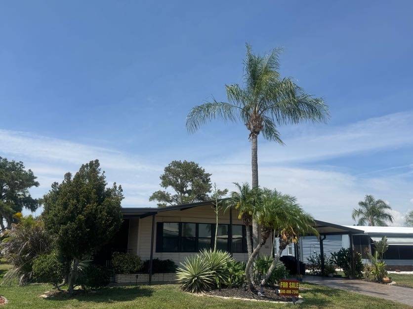 8108 Lakeshore Drive, Ellenton, Florida 34222, 2 Bedrooms Bedrooms, ,2 BathroomsBathrooms,55-Plus Mobile Home,For Sale,Lakeshore Drive,4844
