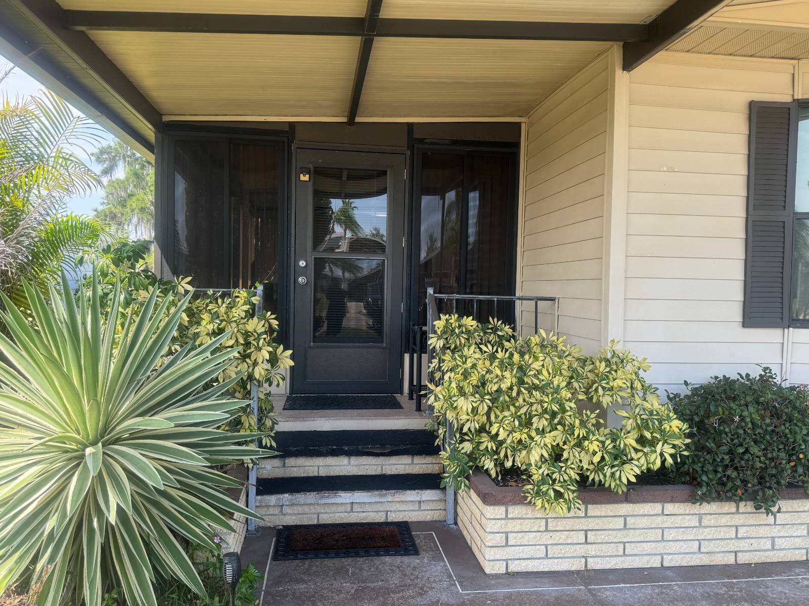 8108 Lakeshore Drive, Ellenton, Florida 34222, 2 Bedrooms Bedrooms, ,2 BathroomsBathrooms,55-Plus Mobile Home,For Sale,Lakeshore Drive,4844