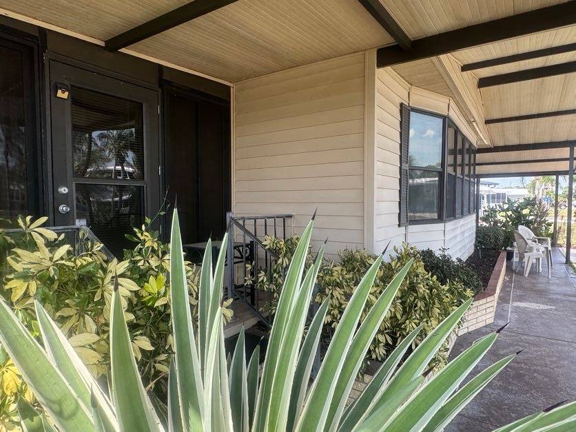8108 Lakeshore Drive, Ellenton, Florida 34222, 2 Bedrooms Bedrooms, ,2 BathroomsBathrooms,55-Plus Mobile Home,For Sale,Lakeshore Drive,4844