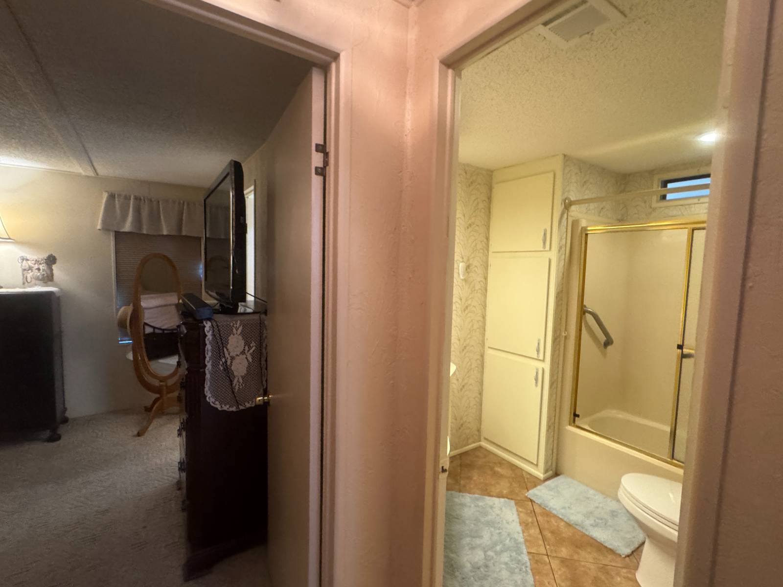 8108 Lakeshore Drive, Ellenton, Florida 34222, 2 Bedrooms Bedrooms, ,2 BathroomsBathrooms,55-Plus Mobile Home,For Sale,Lakeshore Drive,4844