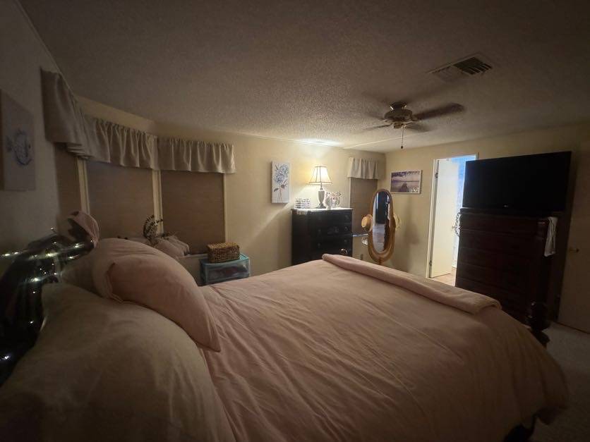 8108 Lakeshore Drive, Ellenton, Florida 34222, 2 Bedrooms Bedrooms, ,2 BathroomsBathrooms,55-Plus Mobile Home,For Sale,Lakeshore Drive,4844