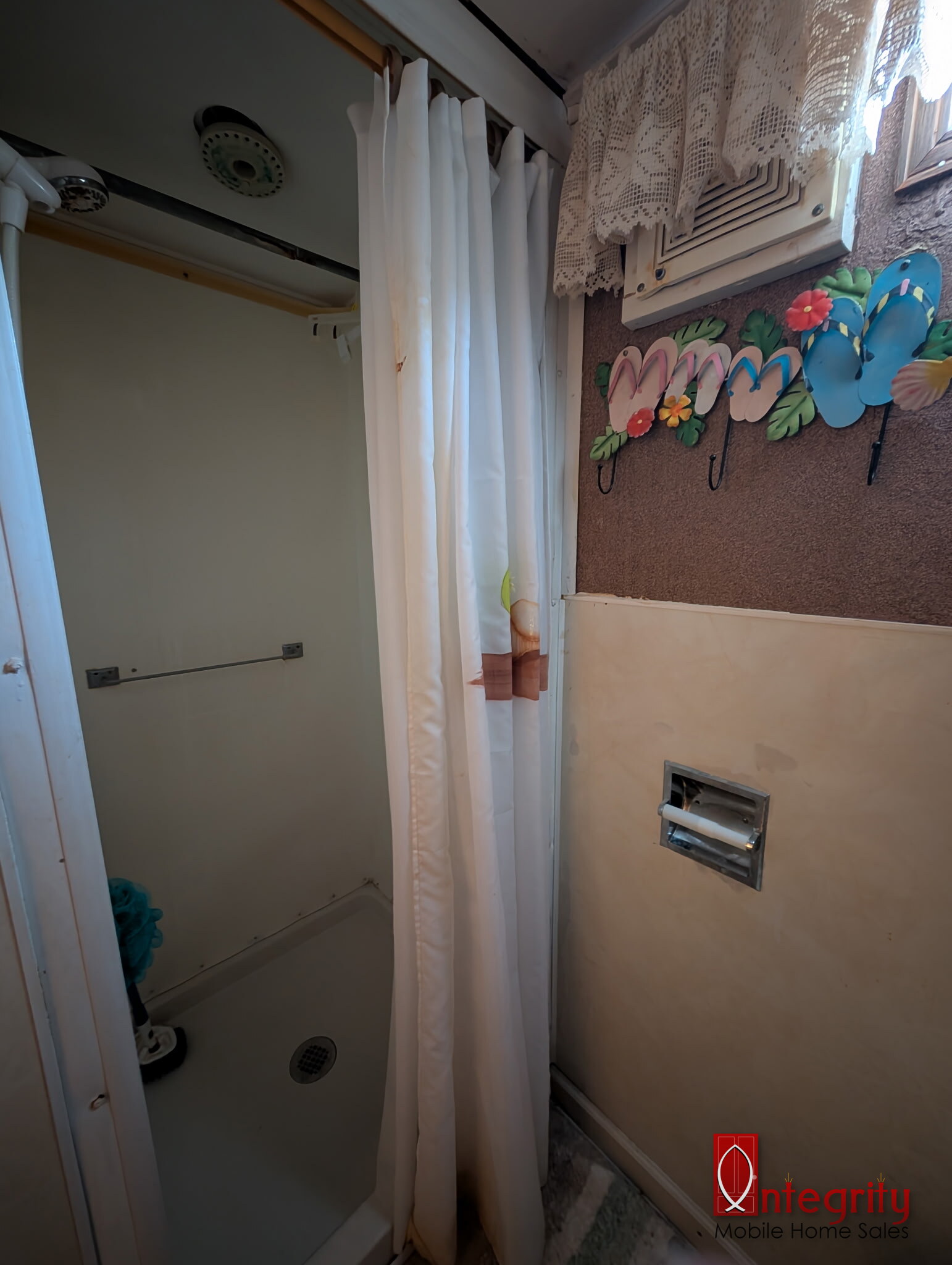 1501 Commerce Avenue, Lot 28, Haines City, Florida 33844, 1 Bedroom Bedrooms, ,1 BathroomBathrooms,55-Plus Mobile Home,For Sale,Commerce Avenue, Lot 28,4845