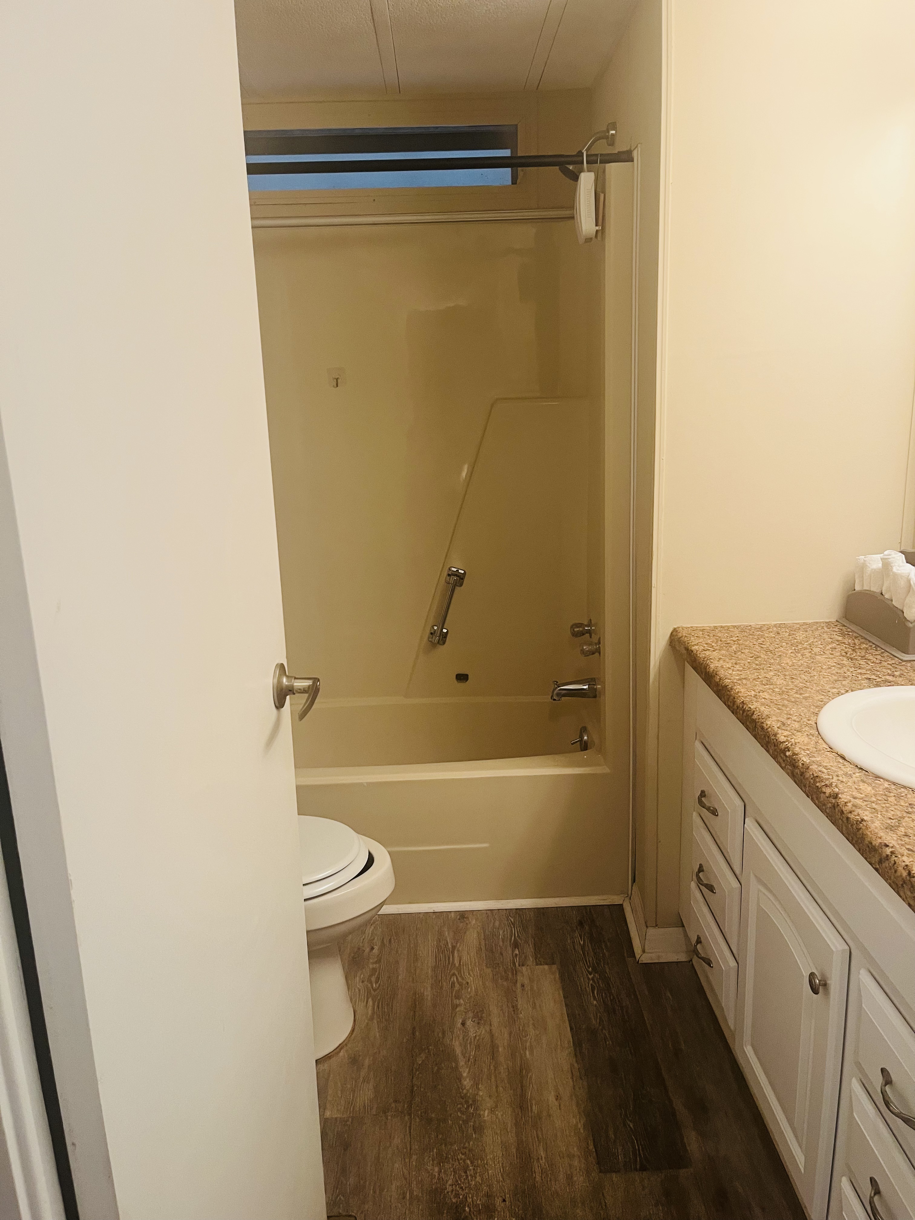 100 Hampton Rd, Lot 6, Clearwater, Florida 33759, 2 Bedrooms Bedrooms, ,2 BathroomsBathrooms,55-Plus Mobile Home,For Sale,Hampton Rd, Lot 6,4847