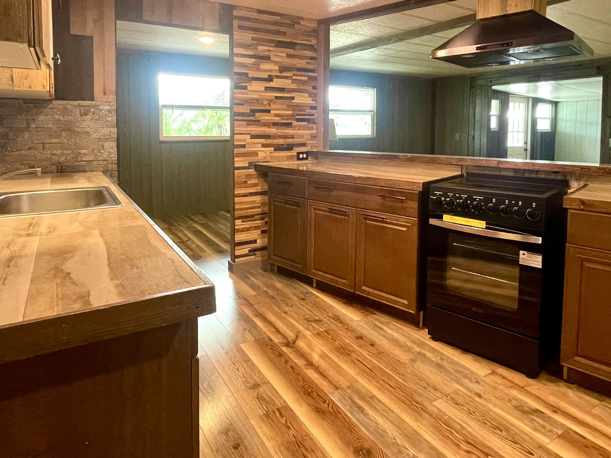 307 Colony Drive North, Ellenton, Florida 34222, 2 Bedrooms Bedrooms, ,2 BathroomsBathrooms,55-Plus Mobile Home,For Sale,Colony Drive North,4849