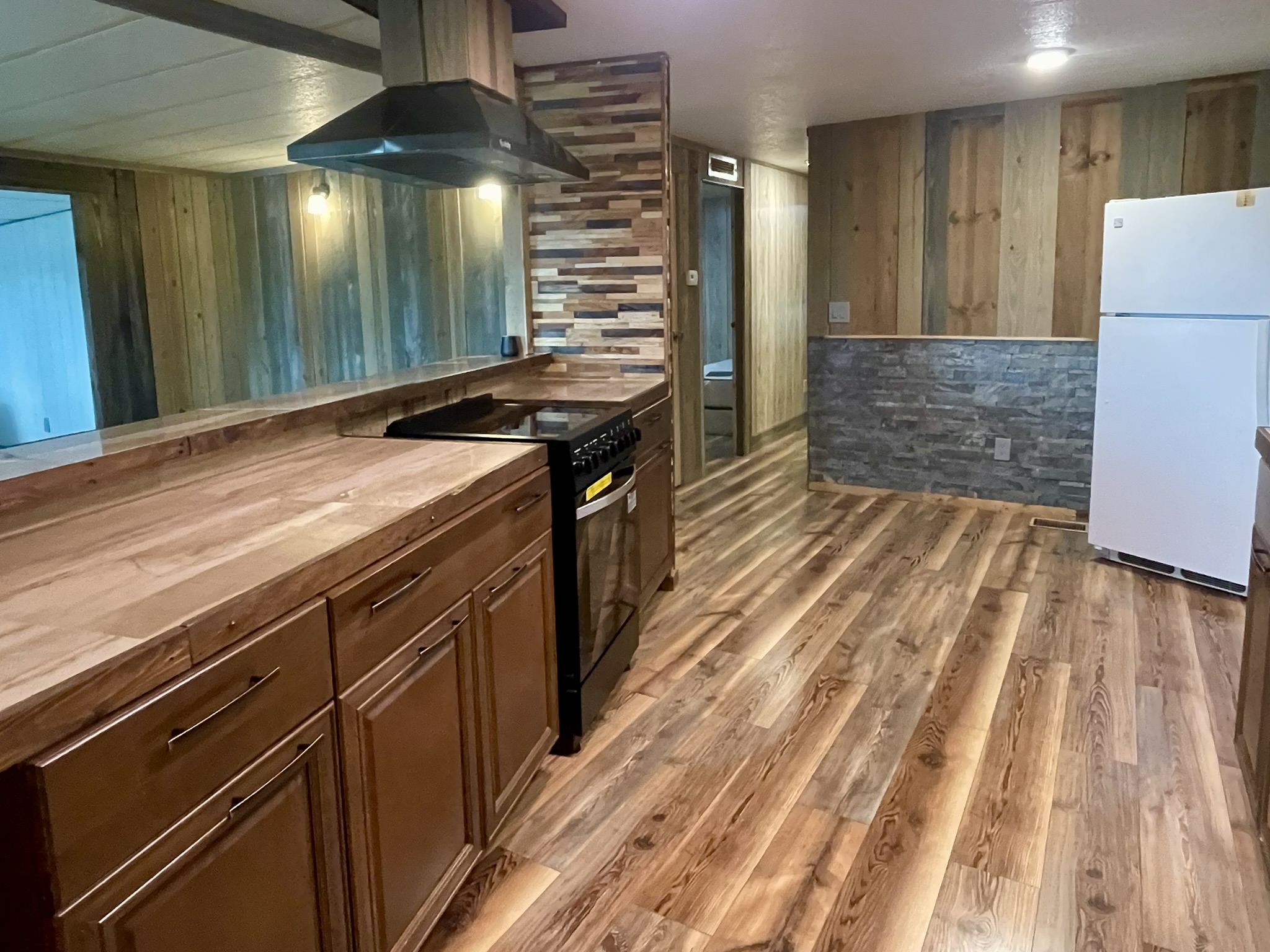 307 Colony Drive North, Ellenton, Florida 34222, 2 Bedrooms Bedrooms, ,2 BathroomsBathrooms,55-Plus Mobile Home,For Sale,Colony Drive North,4849