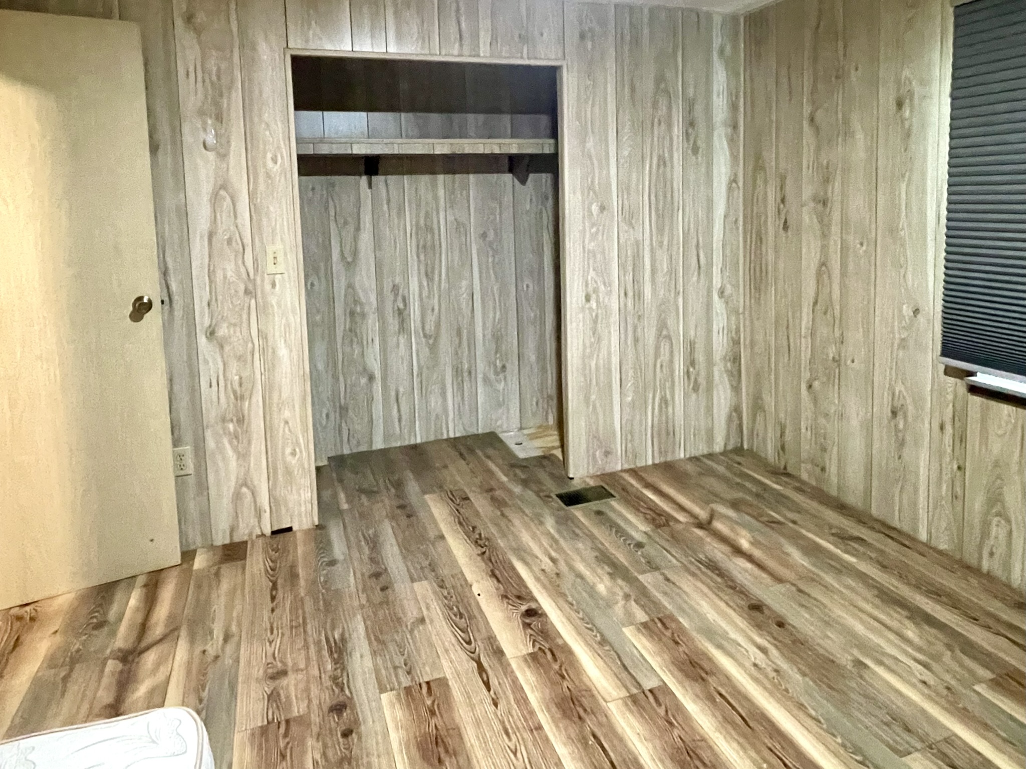 307 Colony Drive North, Ellenton, Florida 34222, 2 Bedrooms Bedrooms, ,2 BathroomsBathrooms,55-Plus Mobile Home,For Sale,Colony Drive North,4849
