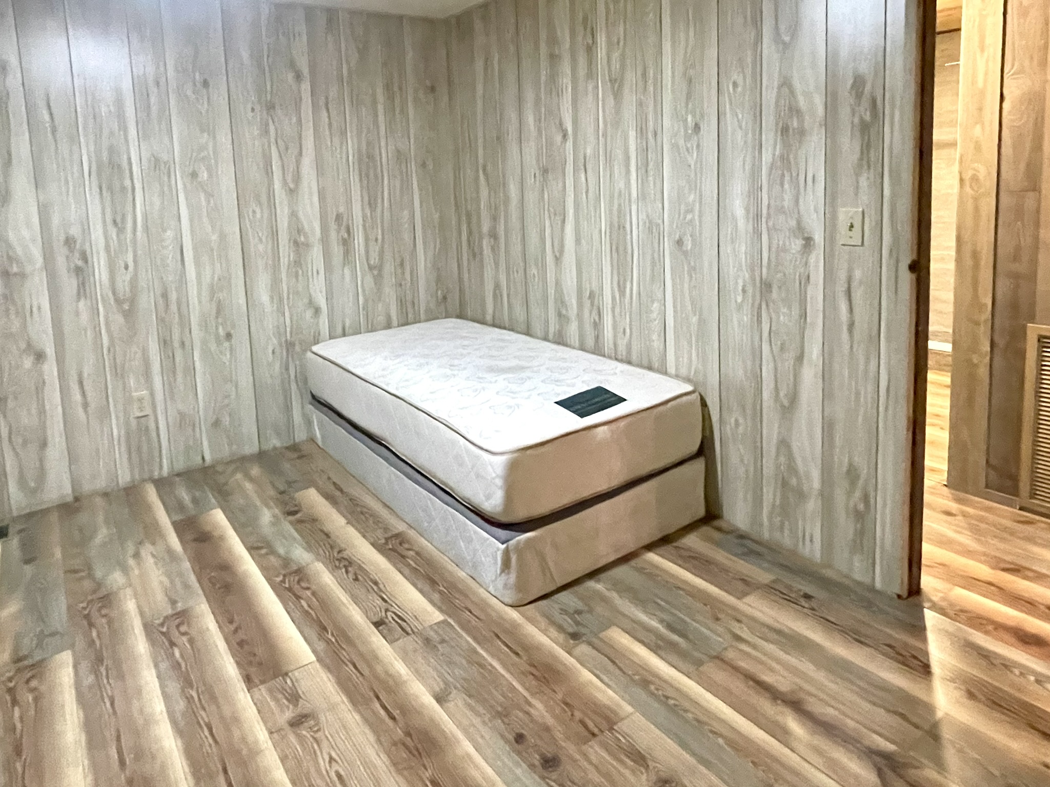 307 Colony Drive North, Ellenton, Florida 34222, 2 Bedrooms Bedrooms, ,2 BathroomsBathrooms,55-Plus Mobile Home,For Sale,Colony Drive North,4849
