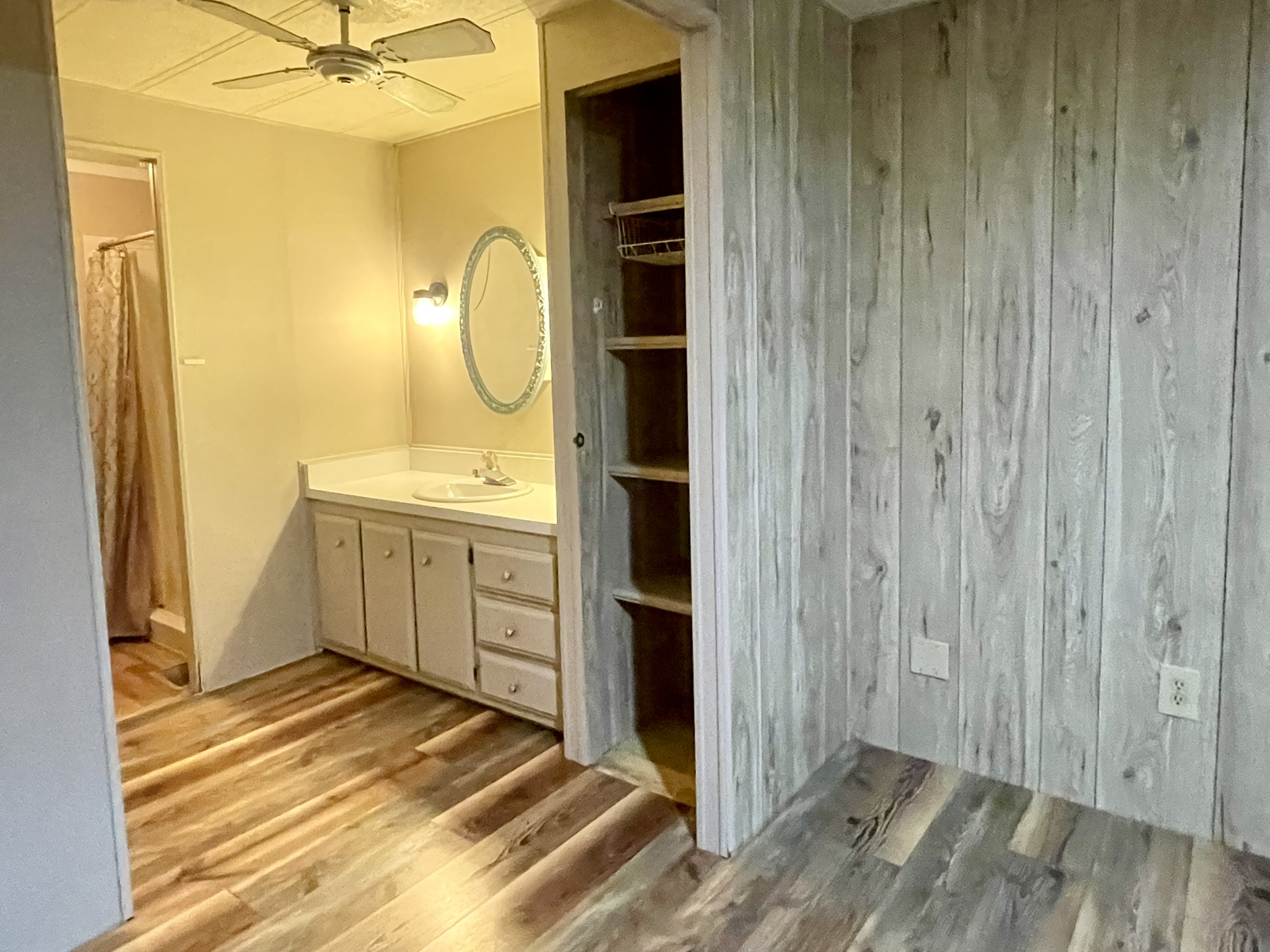 307 Colony Drive North, Ellenton, Florida 34222, 2 Bedrooms Bedrooms, ,2 BathroomsBathrooms,55-Plus Mobile Home,For Sale,Colony Drive North,4849