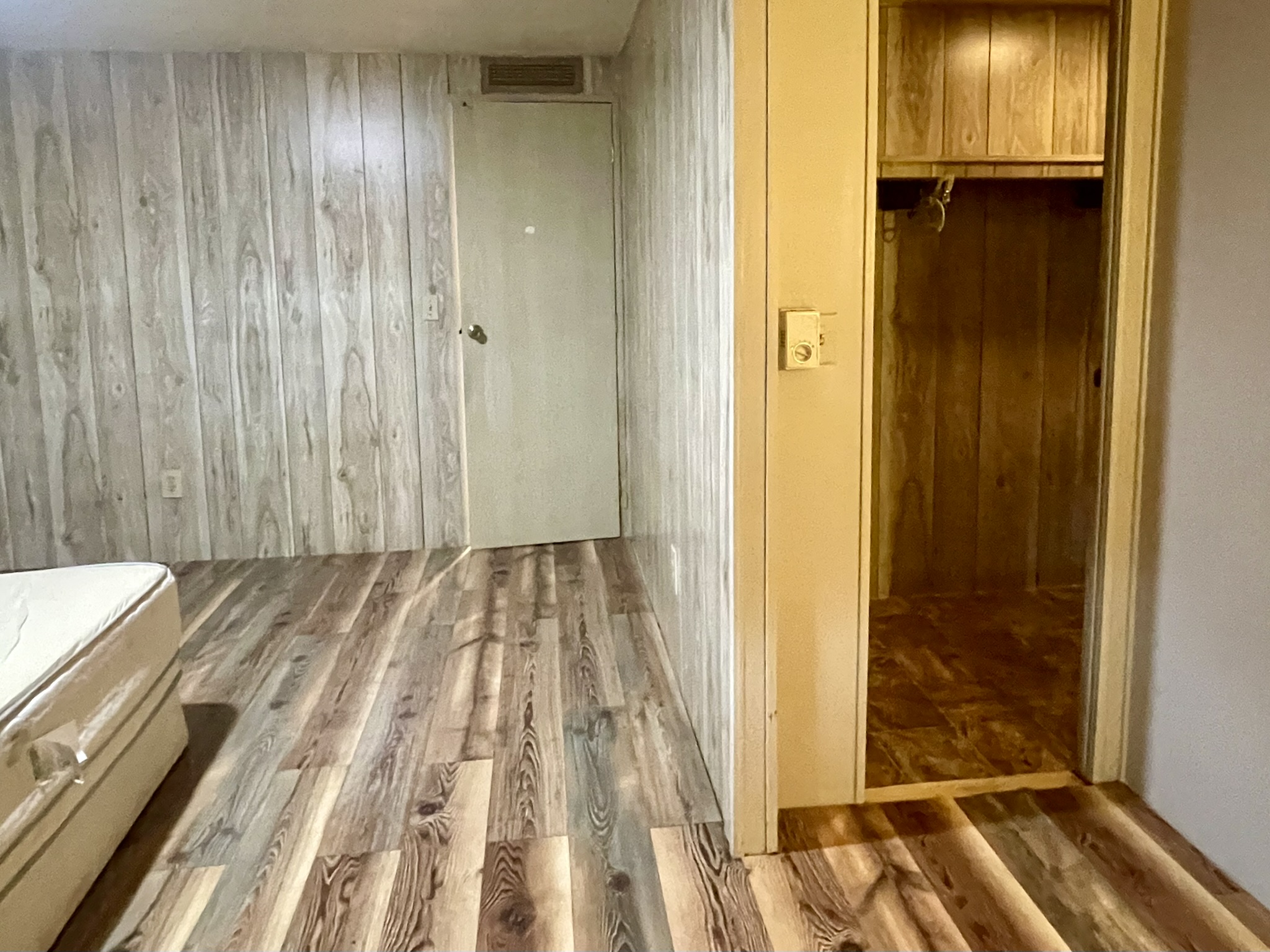 307 Colony Drive North, Ellenton, Florida 34222, 2 Bedrooms Bedrooms, ,2 BathroomsBathrooms,55-Plus Mobile Home,For Sale,Colony Drive North,4849