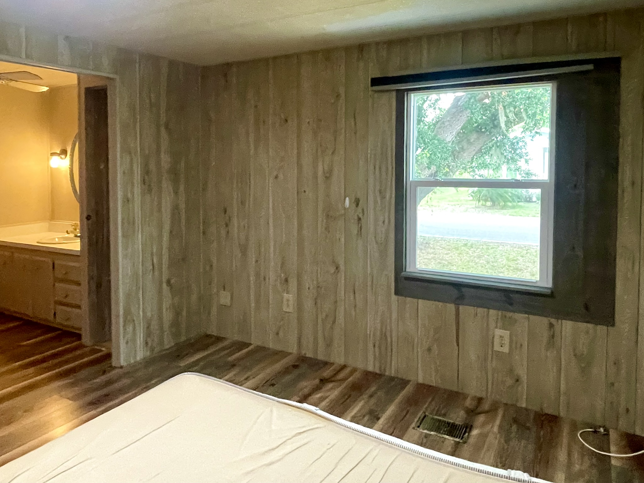 307 Colony Drive North, Ellenton, Florida 34222, 2 Bedrooms Bedrooms, ,2 BathroomsBathrooms,55-Plus Mobile Home,For Sale,Colony Drive North,4849