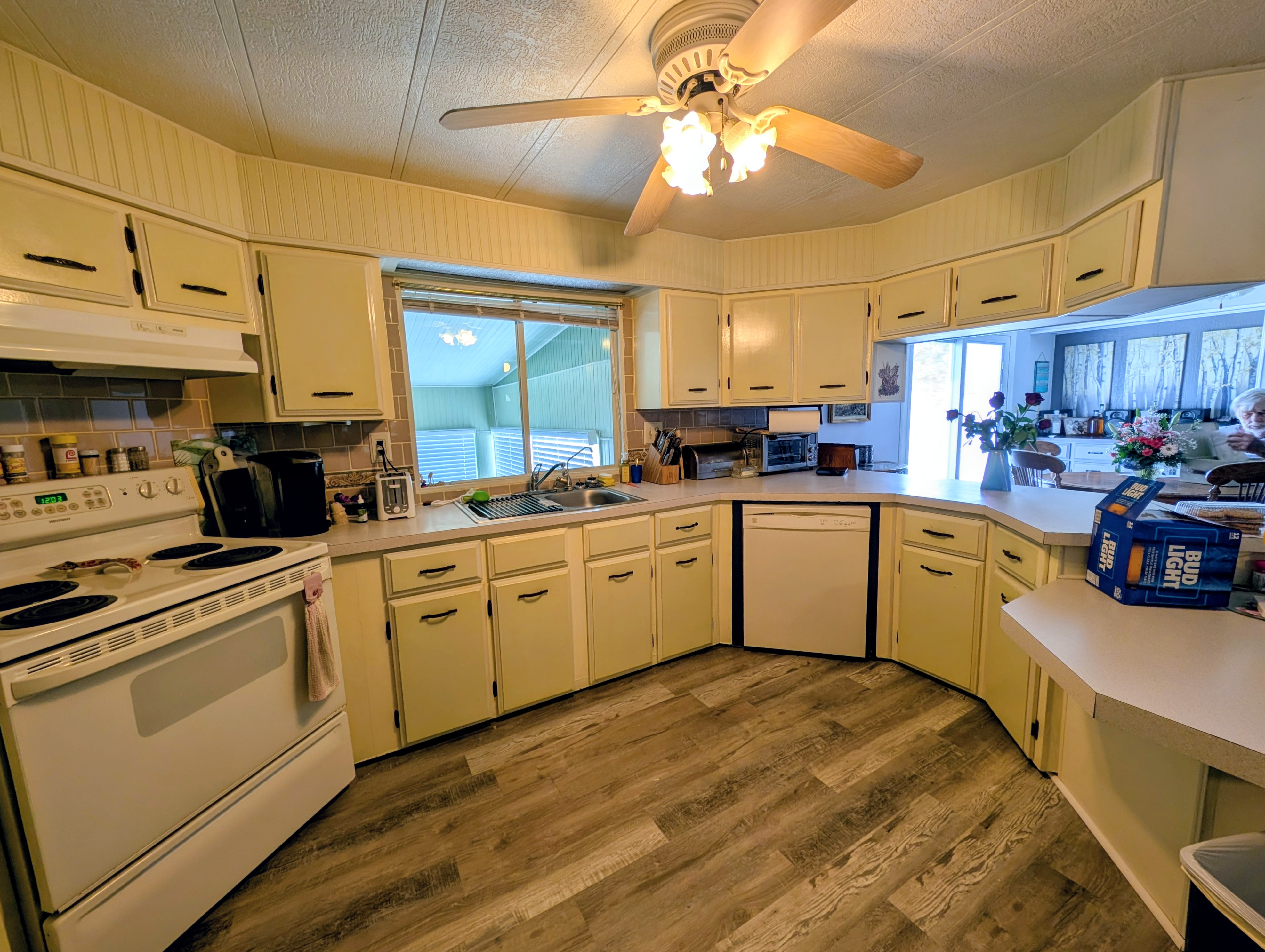 2525 Gulf City Rd, Lot 53, Ruskin, Florida 33570, 2 Bedrooms Bedrooms, ,2 BathroomsBathrooms,55-Plus Mobile Home,For Sale,Gulf City Rd, Lot 53,4850