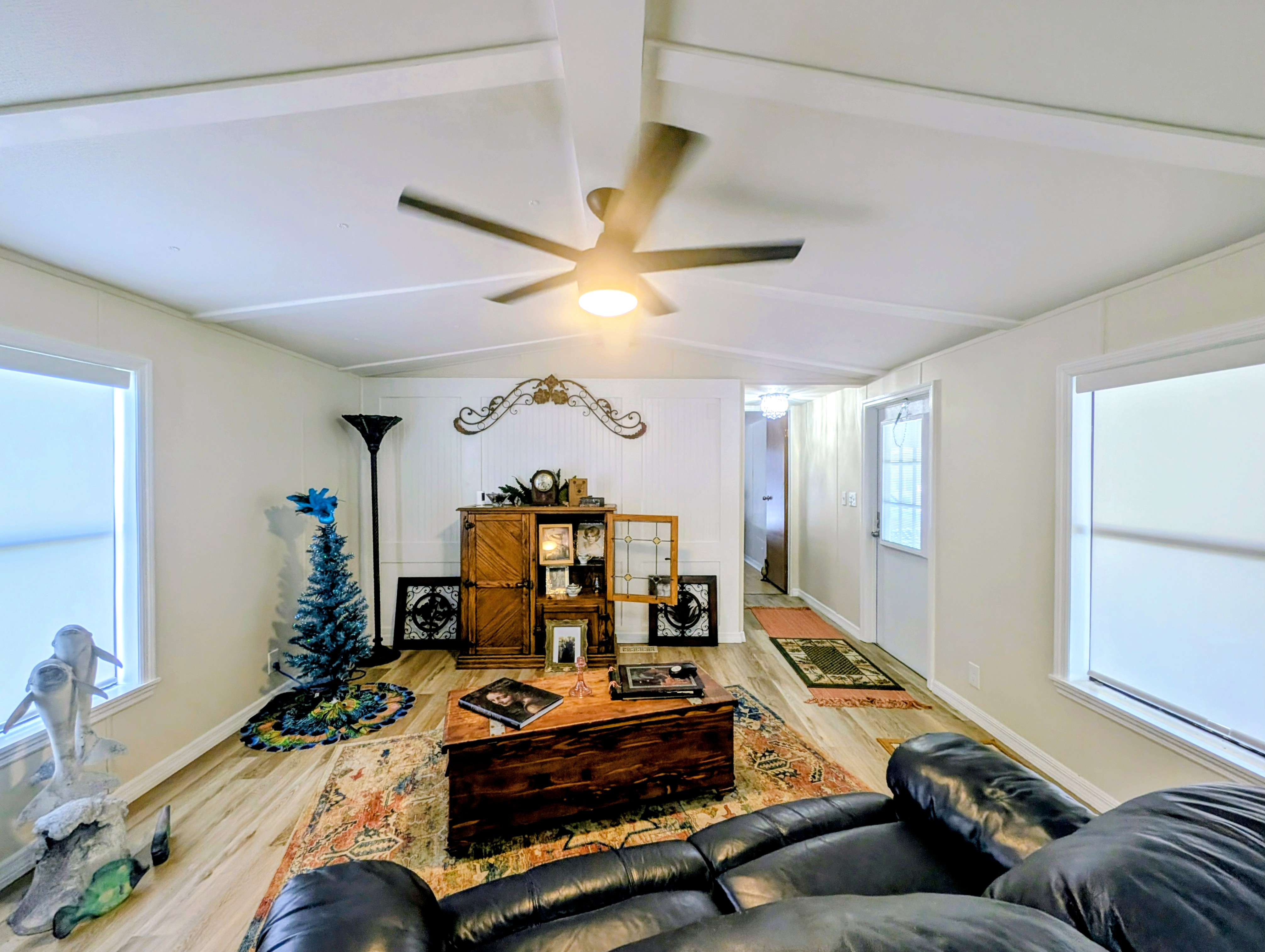 620 Sundrop Circle, Ruskin, Florida 33570, 2 Bedrooms Bedrooms, ,2 BathroomsBathrooms,55-Plus Mobile Home,For Sale,Sundrop Circle,4853