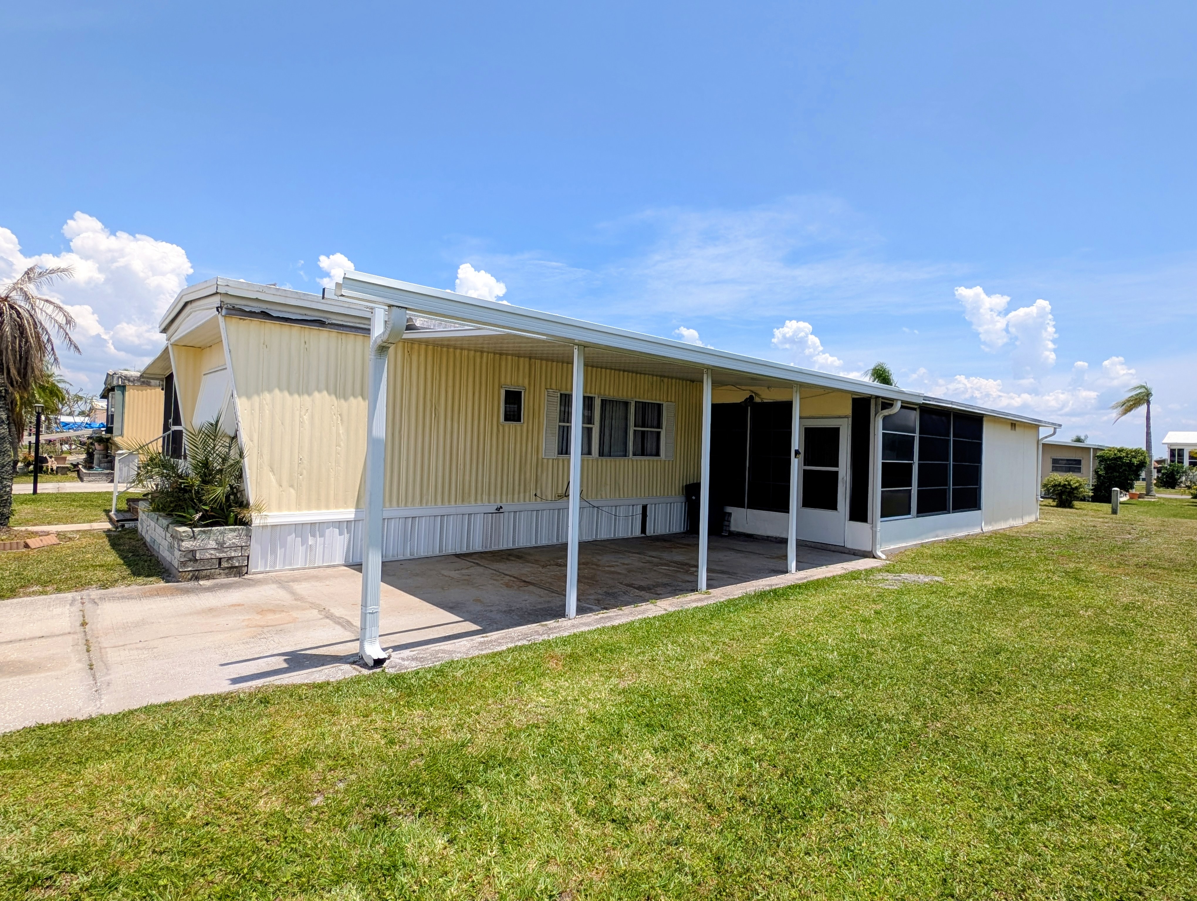 4112 Honolulu Dr, Ruskin, Florida 33570, 2 Bedrooms Bedrooms, ,2 BathroomsBathrooms,55-Plus Mobile Home,For Sale,Honolulu Dr,4854