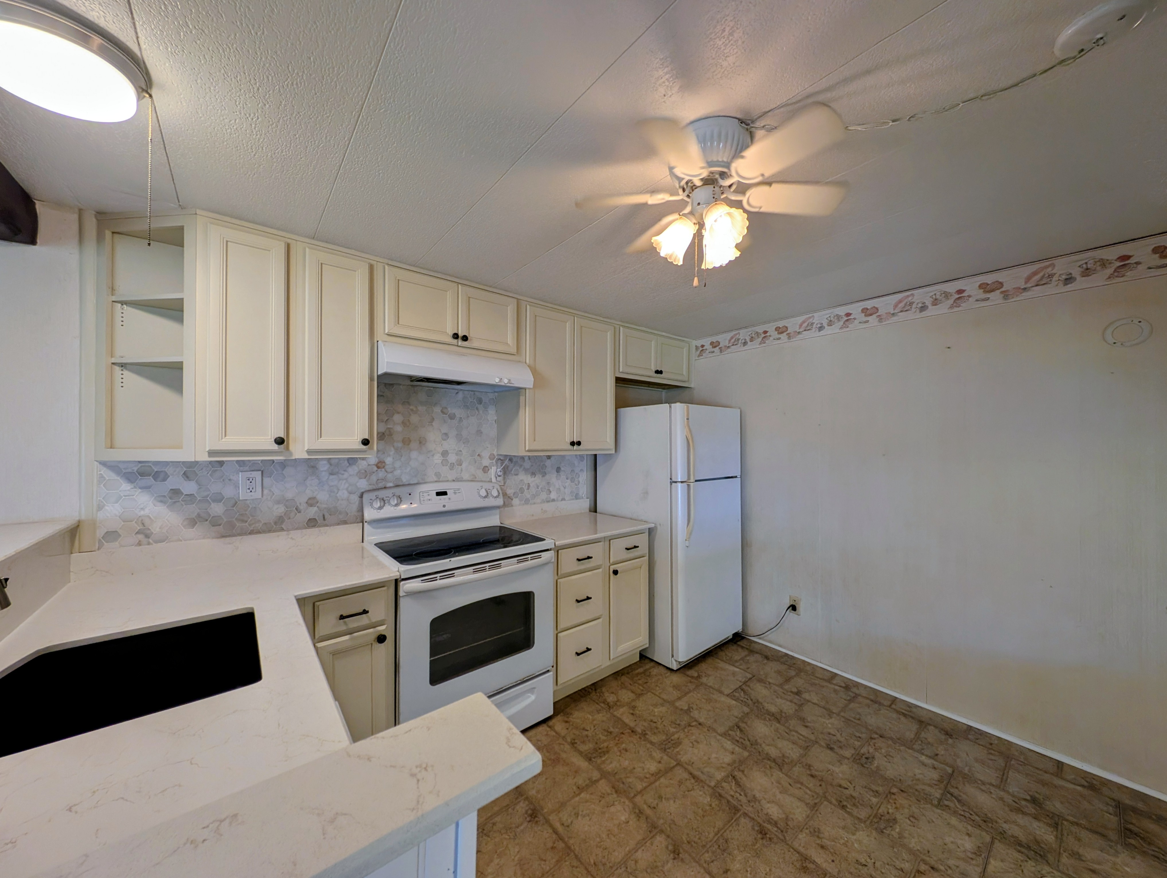 4112 Honolulu Dr, Ruskin, Florida 33570, 2 Bedrooms Bedrooms, ,2 BathroomsBathrooms,55-Plus Mobile Home,For Sale,Honolulu Dr,4854