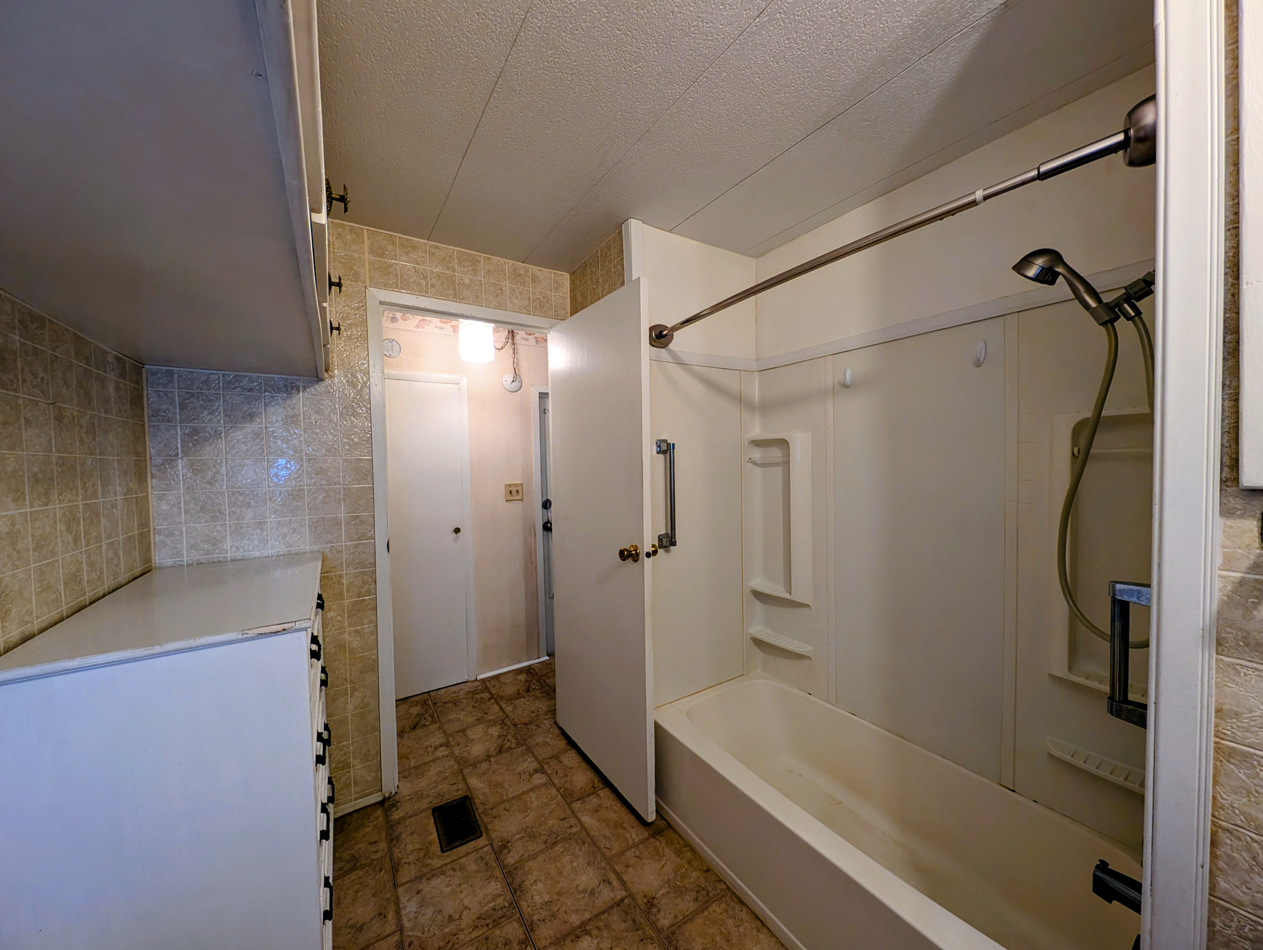 4112 Honolulu Dr, Ruskin, Florida 33570, 2 Bedrooms Bedrooms, ,2 BathroomsBathrooms,55-Plus Mobile Home,For Sale,Honolulu Dr,4854