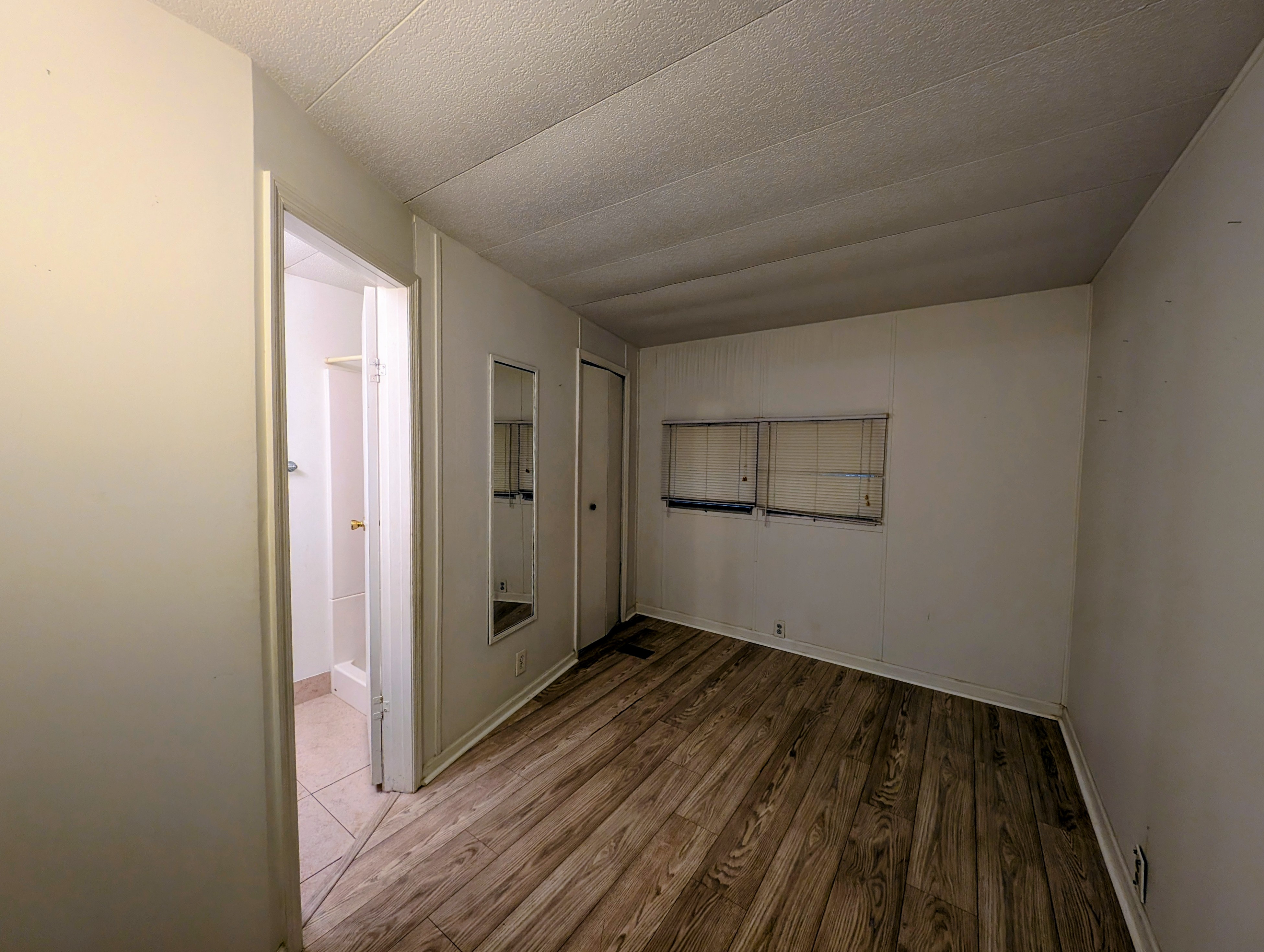 4112 Honolulu Dr, Ruskin, Florida 33570, 2 Bedrooms Bedrooms, ,2 BathroomsBathrooms,55-Plus Mobile Home,For Sale,Honolulu Dr,4854