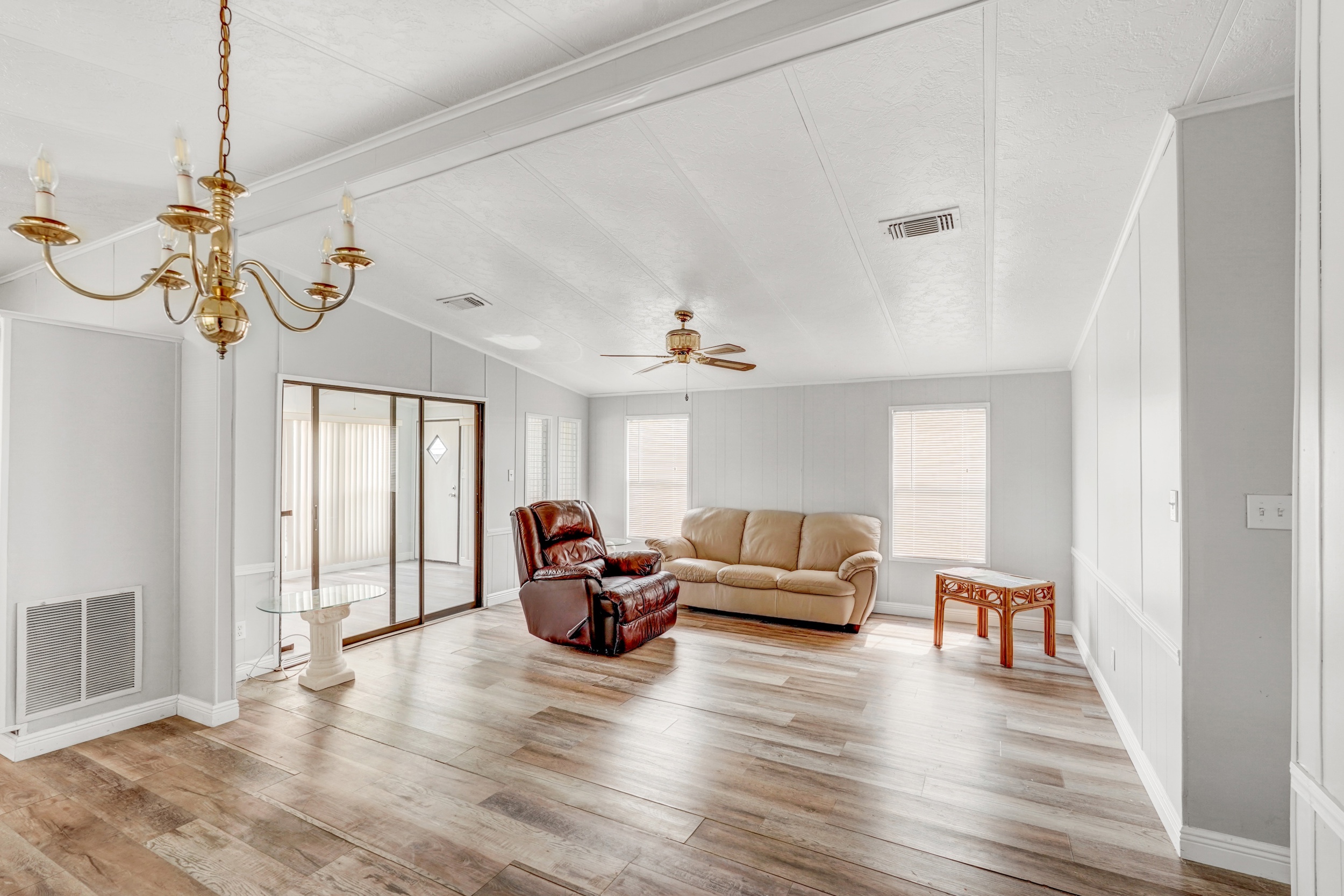 8203 Limetree Way, Ellenton, Florida 34222, 2 Bedrooms Bedrooms, ,2 BathroomsBathrooms,55-Plus Mobile Home,For Sale,Limetree Way,4860