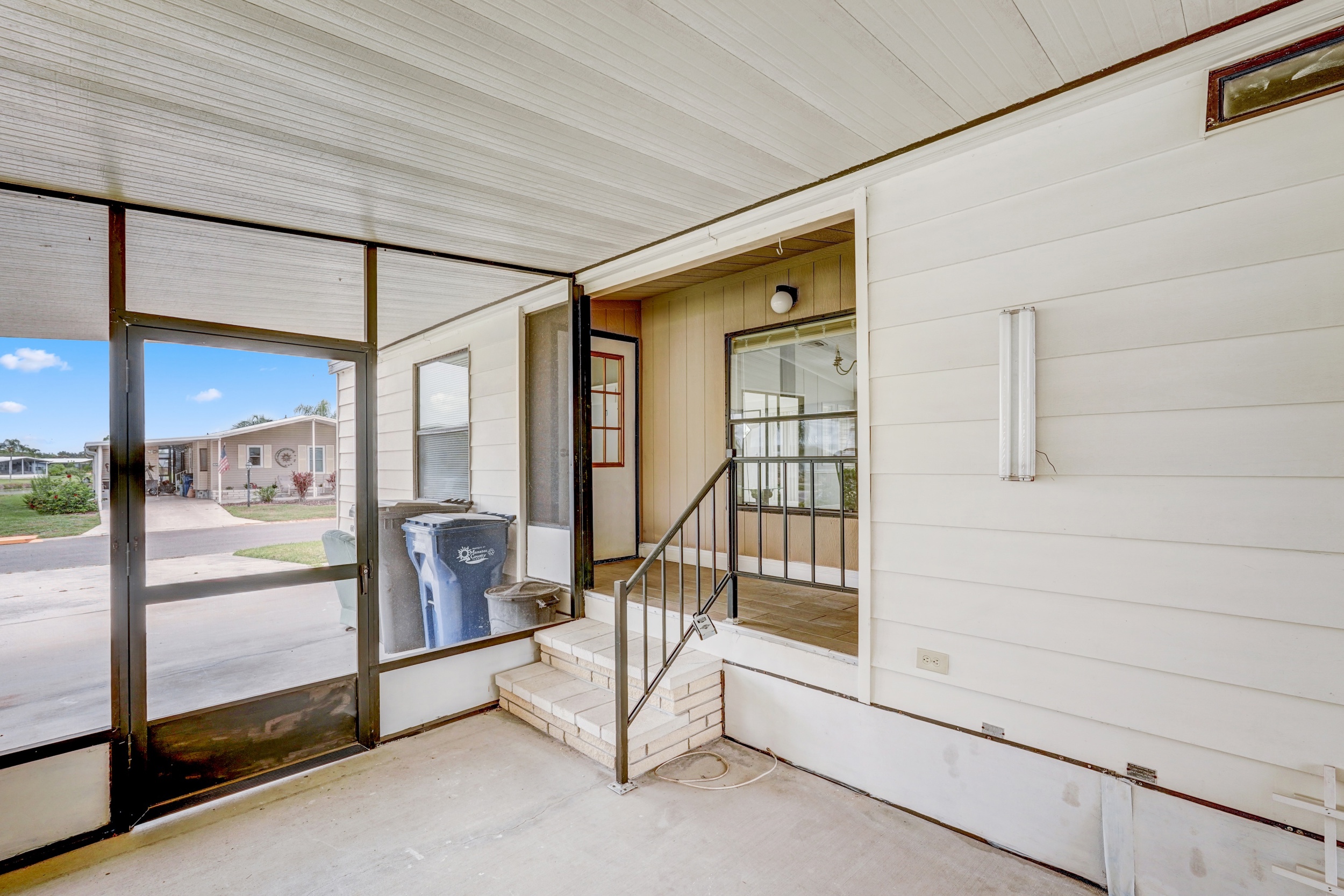 8203 Limetree Way, Ellenton, Florida 34222, 2 Bedrooms Bedrooms, ,2 BathroomsBathrooms,55-Plus Mobile Home,For Sale,Limetree Way,4860
