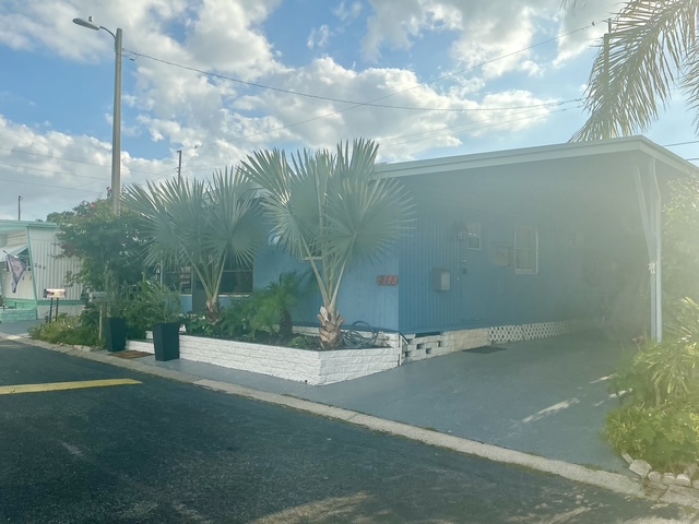 1280 Lakeview Rd, Lot 211, Clearwater, Florida 33756, 2 Bedrooms Bedrooms, ,2 BathroomsBathrooms,55-Plus Mobile Home,For Sale,Lakeview Rd, Lot 211,4863