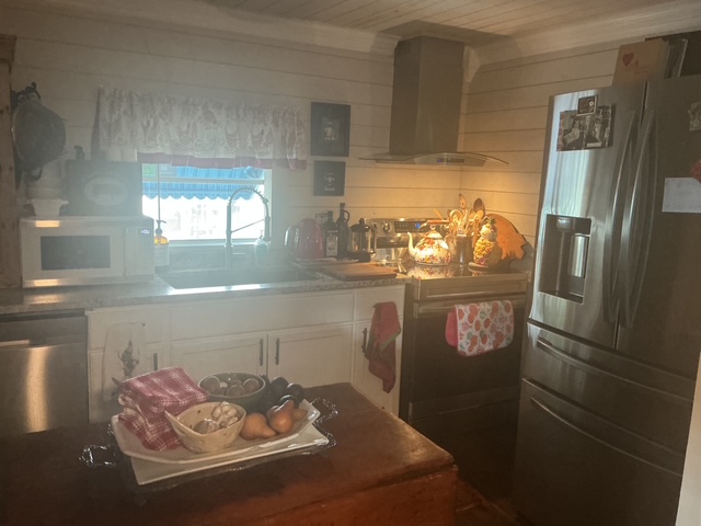1280 Lakeview Rd, Lot 211, Clearwater, Florida 33756, 2 Bedrooms Bedrooms, ,2 BathroomsBathrooms,55-Plus Mobile Home,For Sale,Lakeview Rd, Lot 211,4863