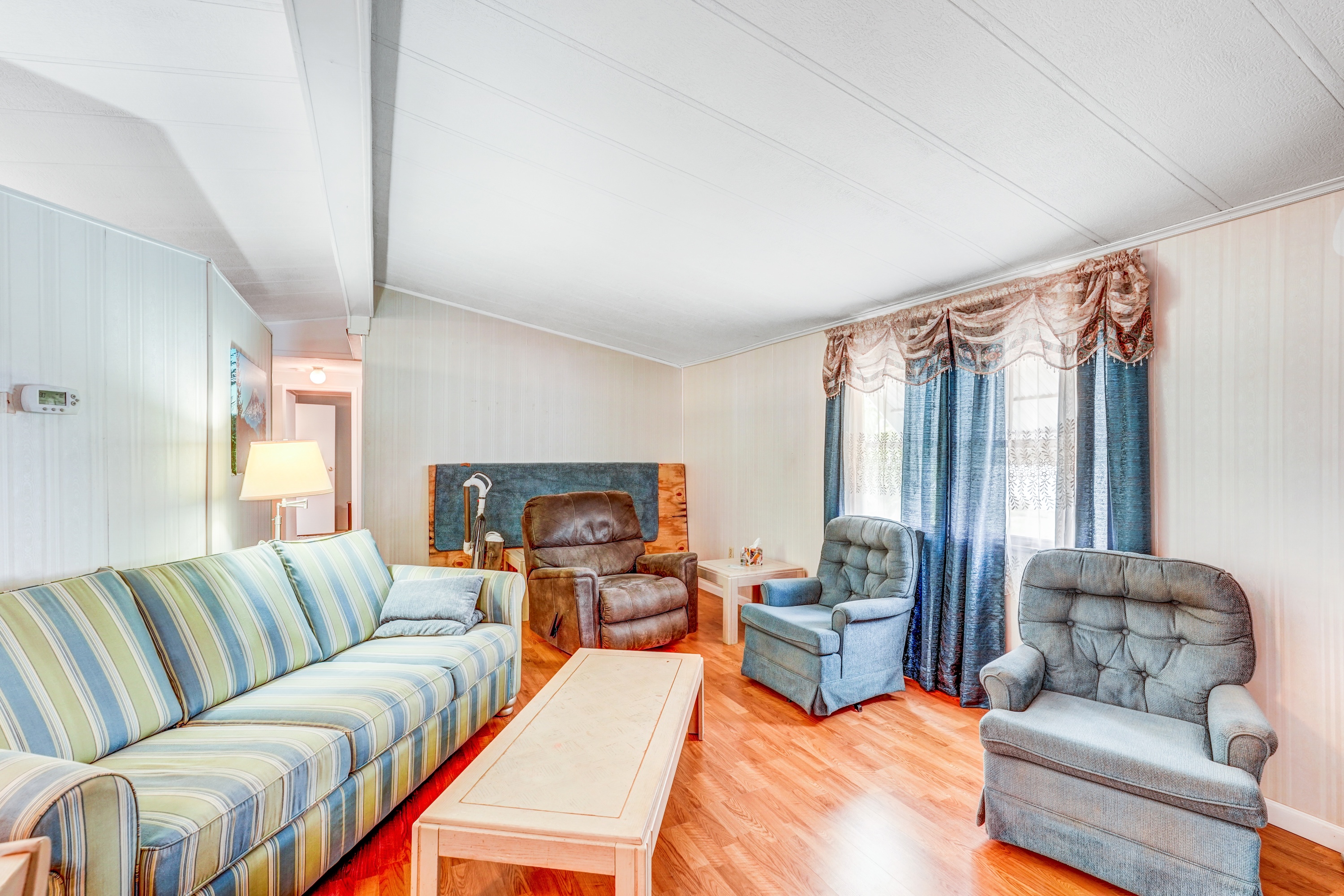 508 44th Avenue E, Lot D39, Bradenton, Florida 34203, 2 Bedrooms Bedrooms, ,2 BathroomsBathrooms,55-Plus Mobile Home,For Sale,44th Avenue E, Lot D39,4867